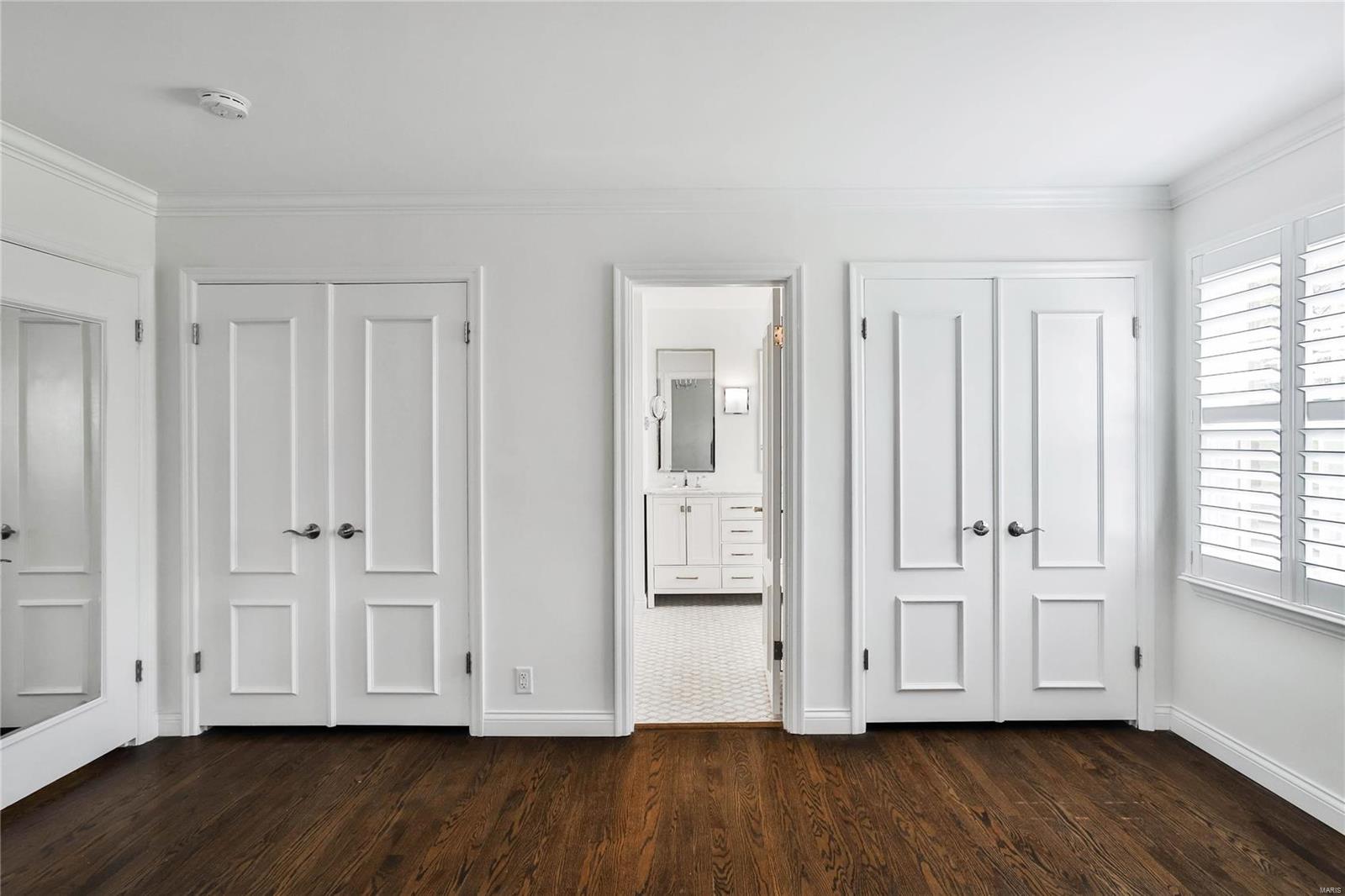 Coach-N-Four - Residential