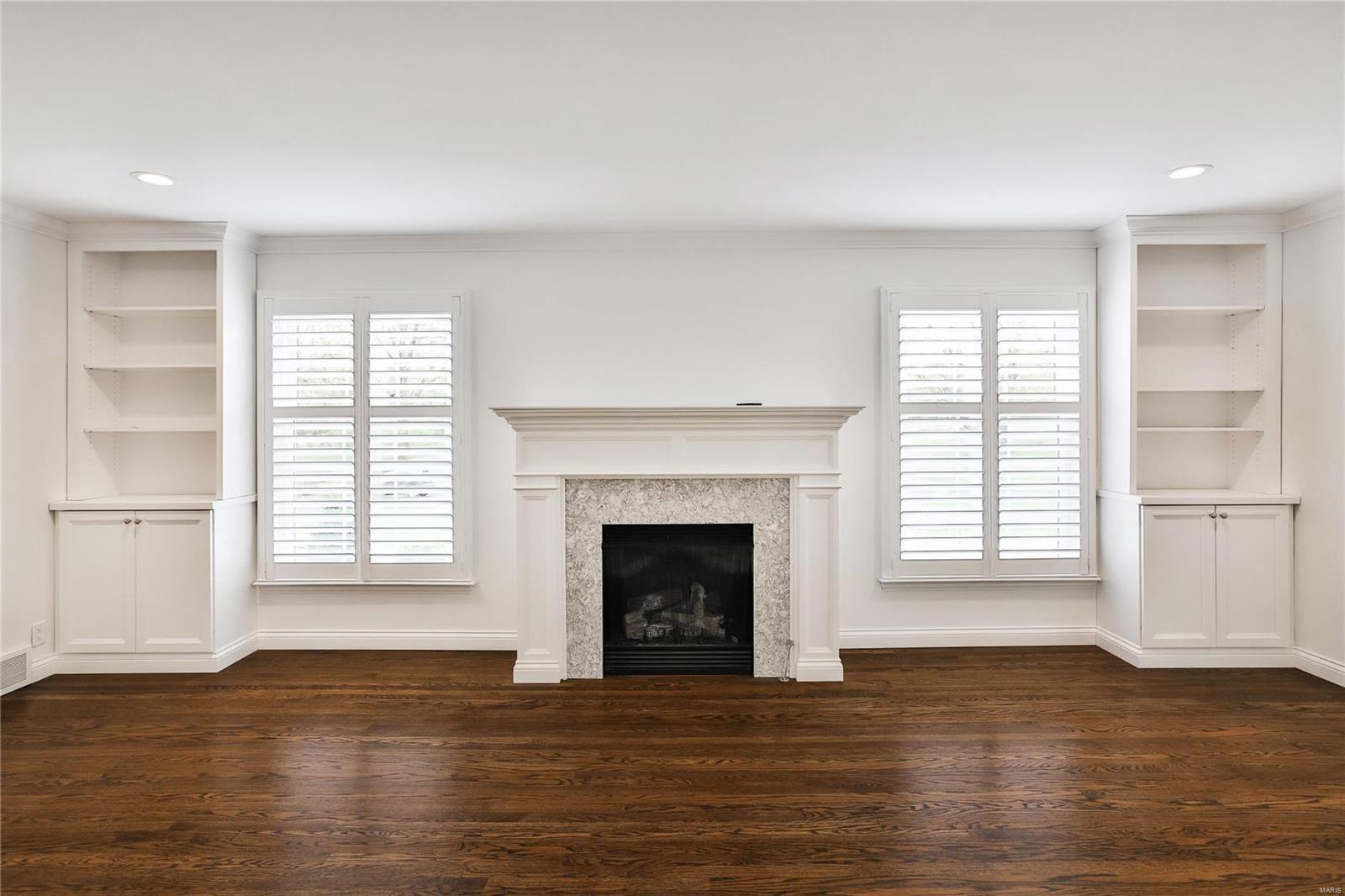 Coach-N-Four - Residential