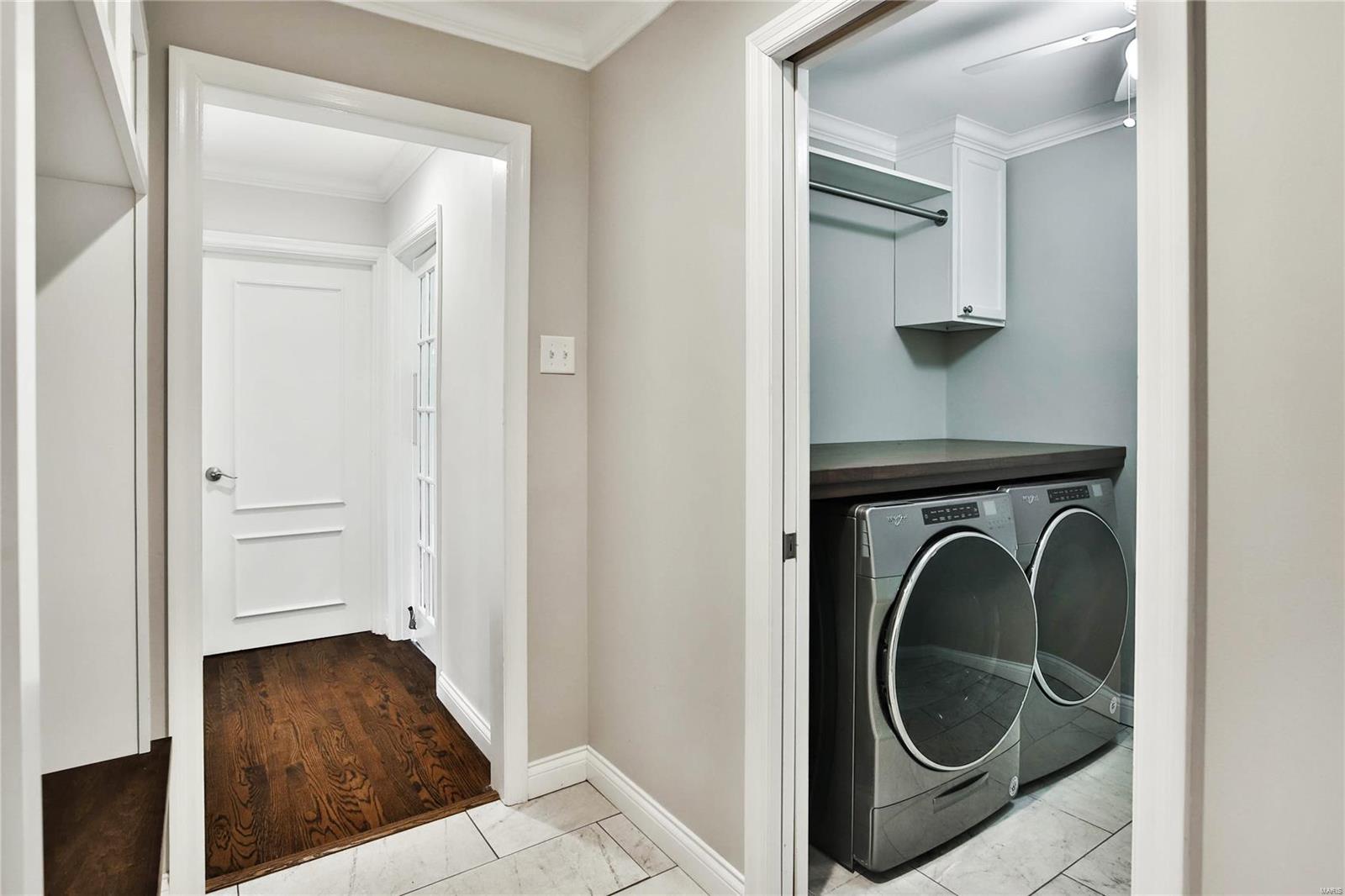 Coach-N-Four - Residential