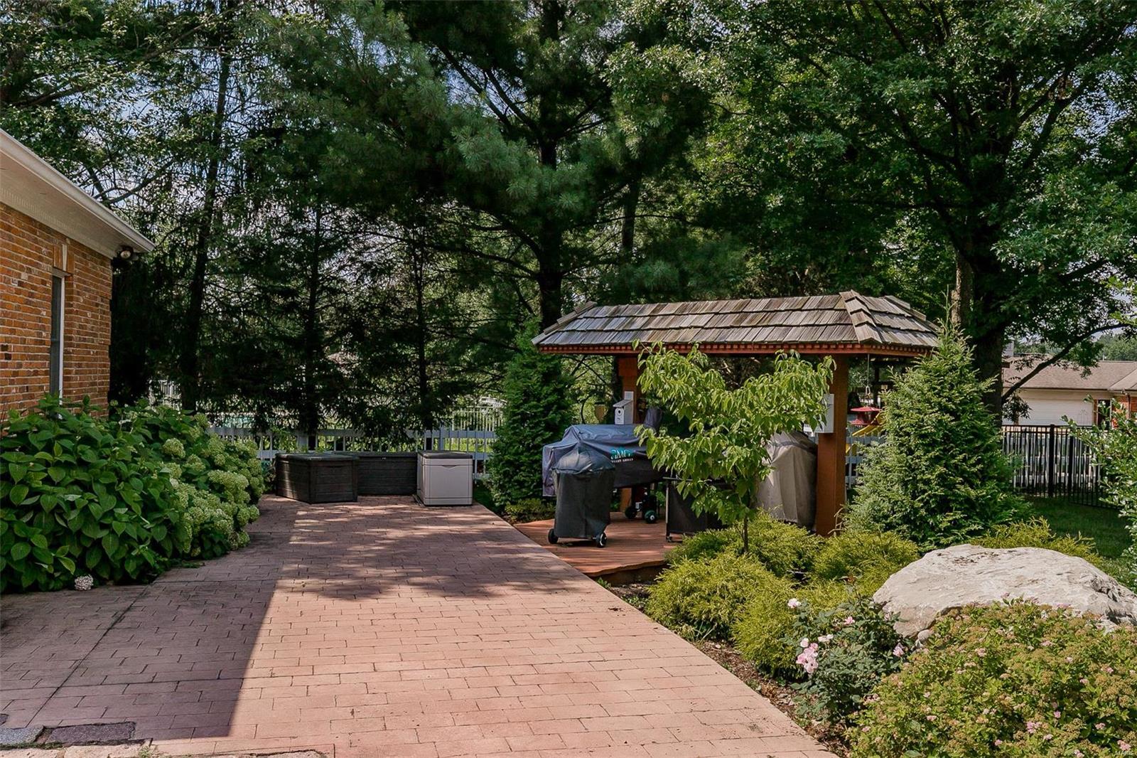 Oakcrest Estates - Residential