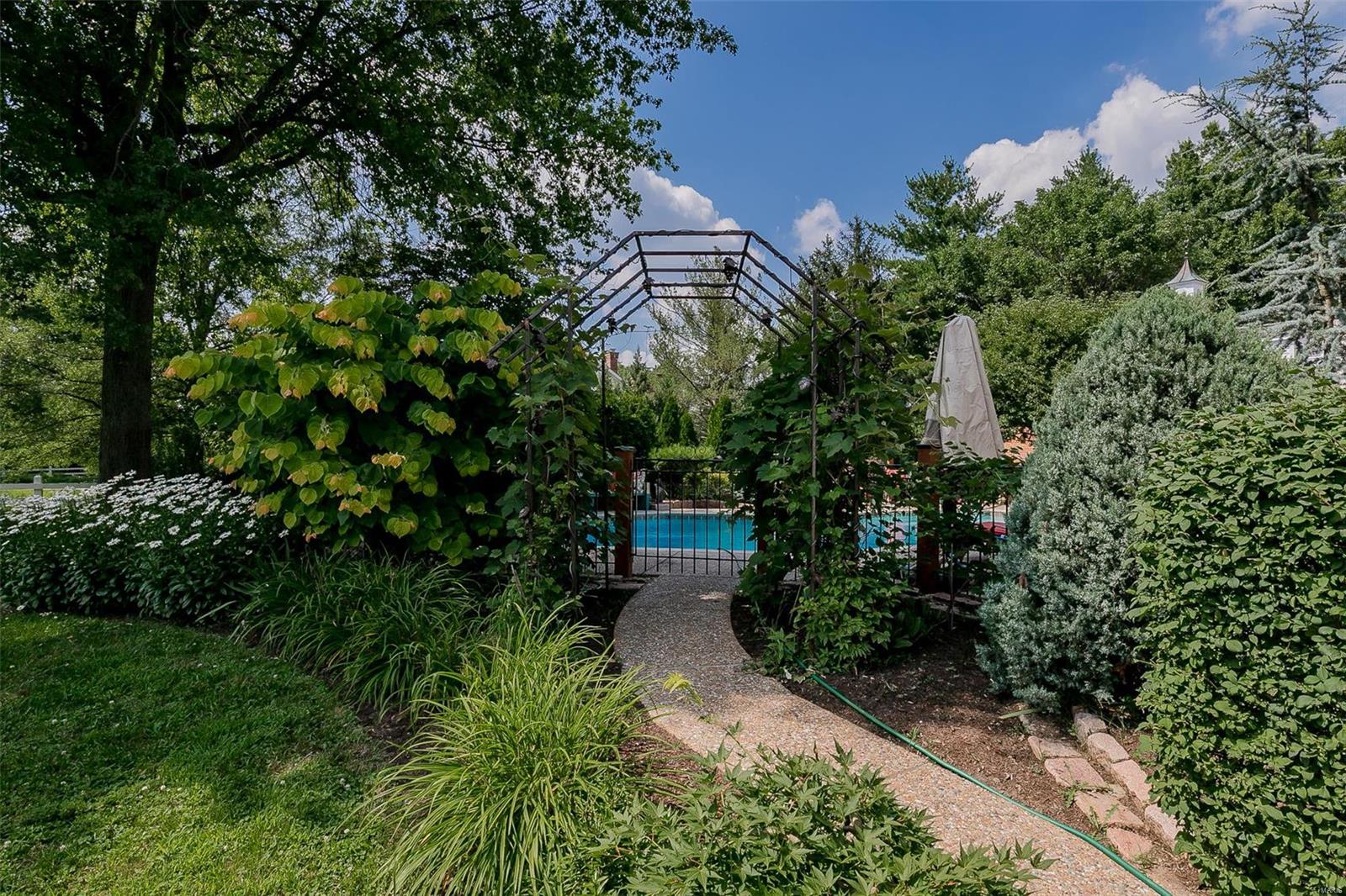 Oakcrest Estates - Residential