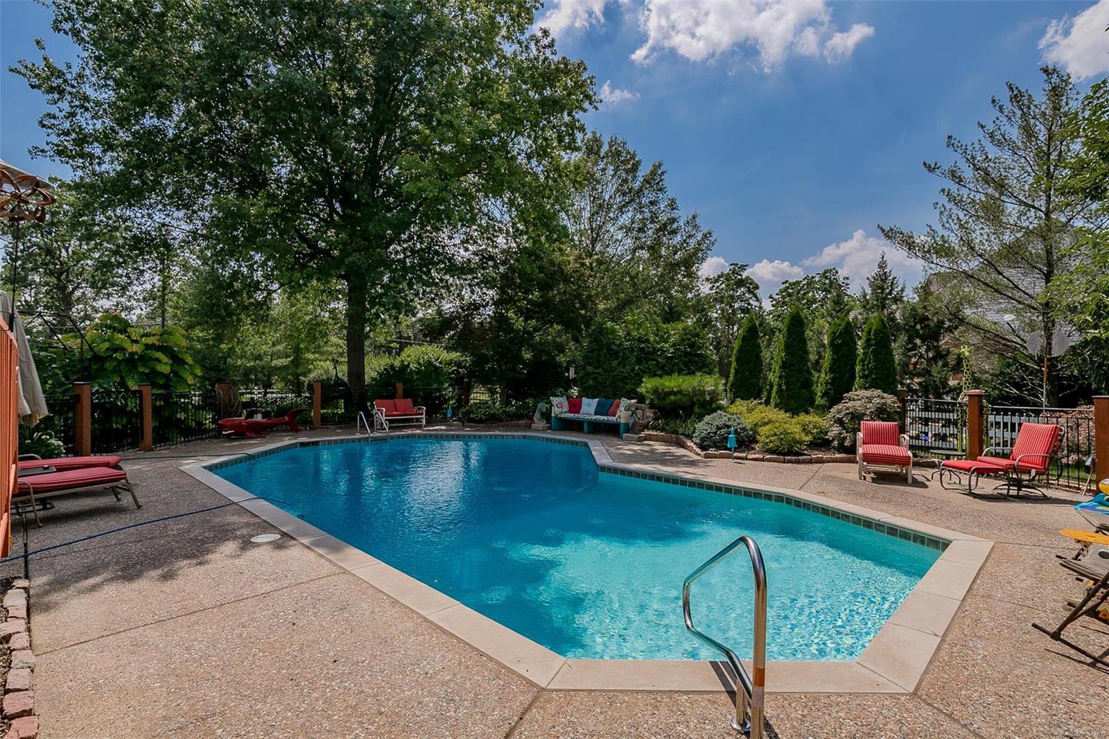 Oakcrest Estates - Residential