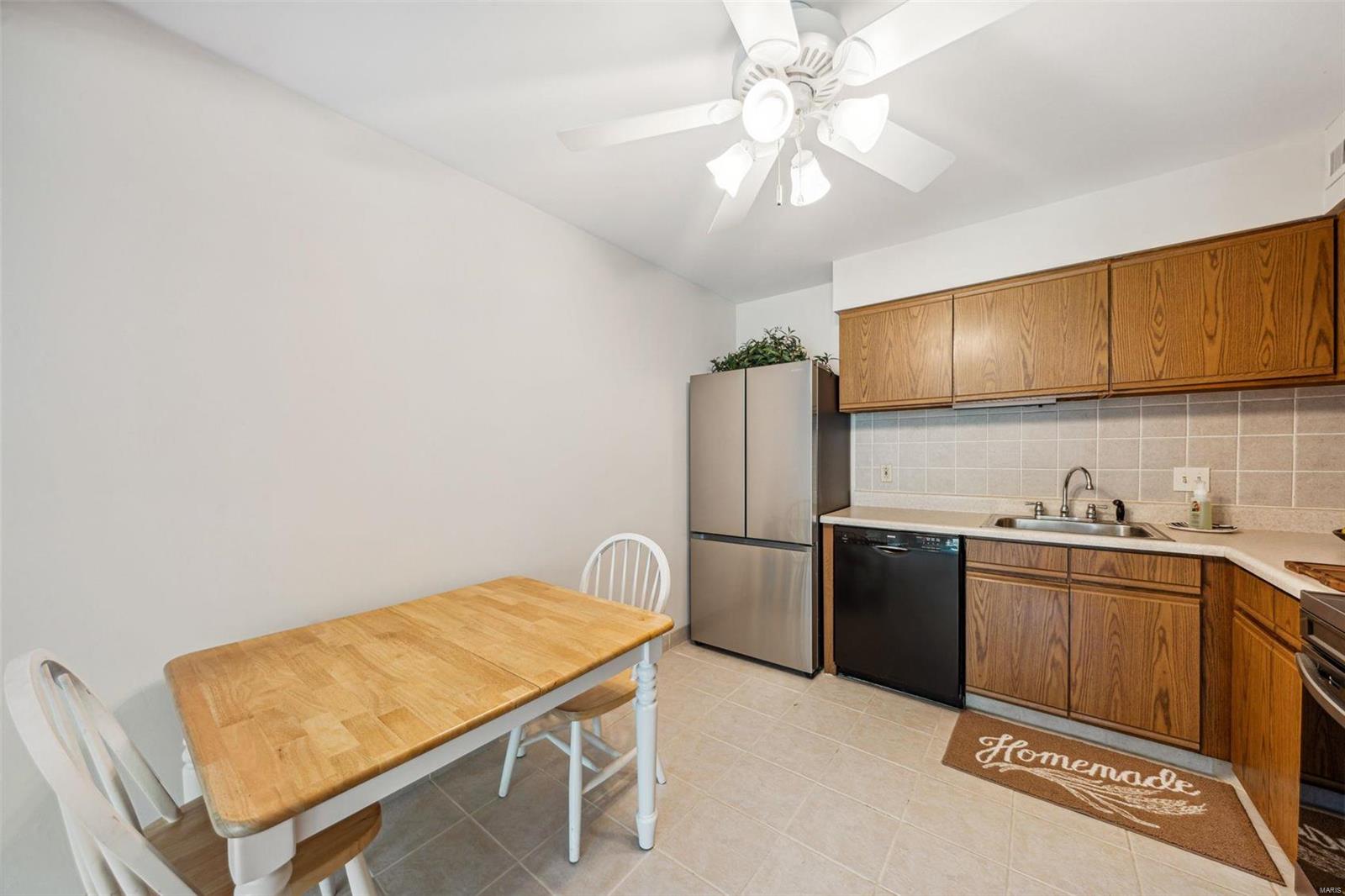 Sherwood Place Condo Five - Residential