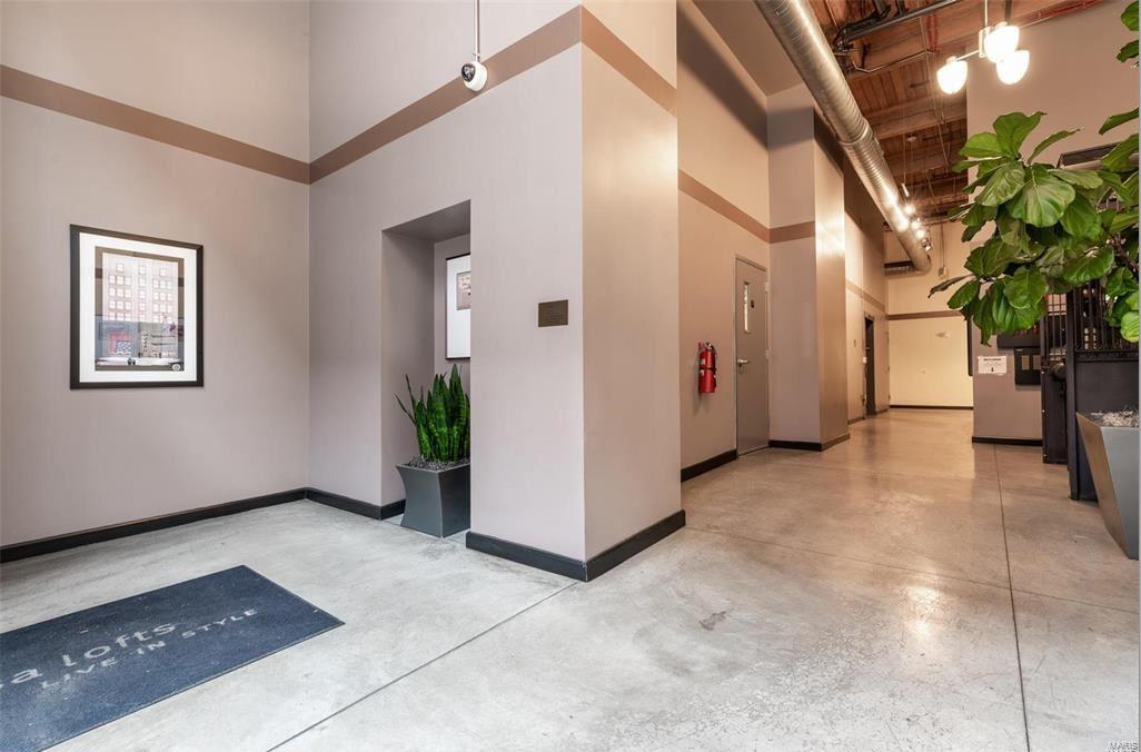 1015 Washington Avenue 304