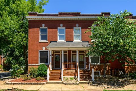 Townhouse in St Louis MO 2825 Shenandoah Avenue.jpg