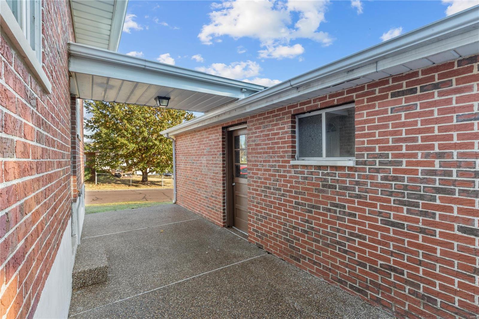 Hill Top View 5 - Residential