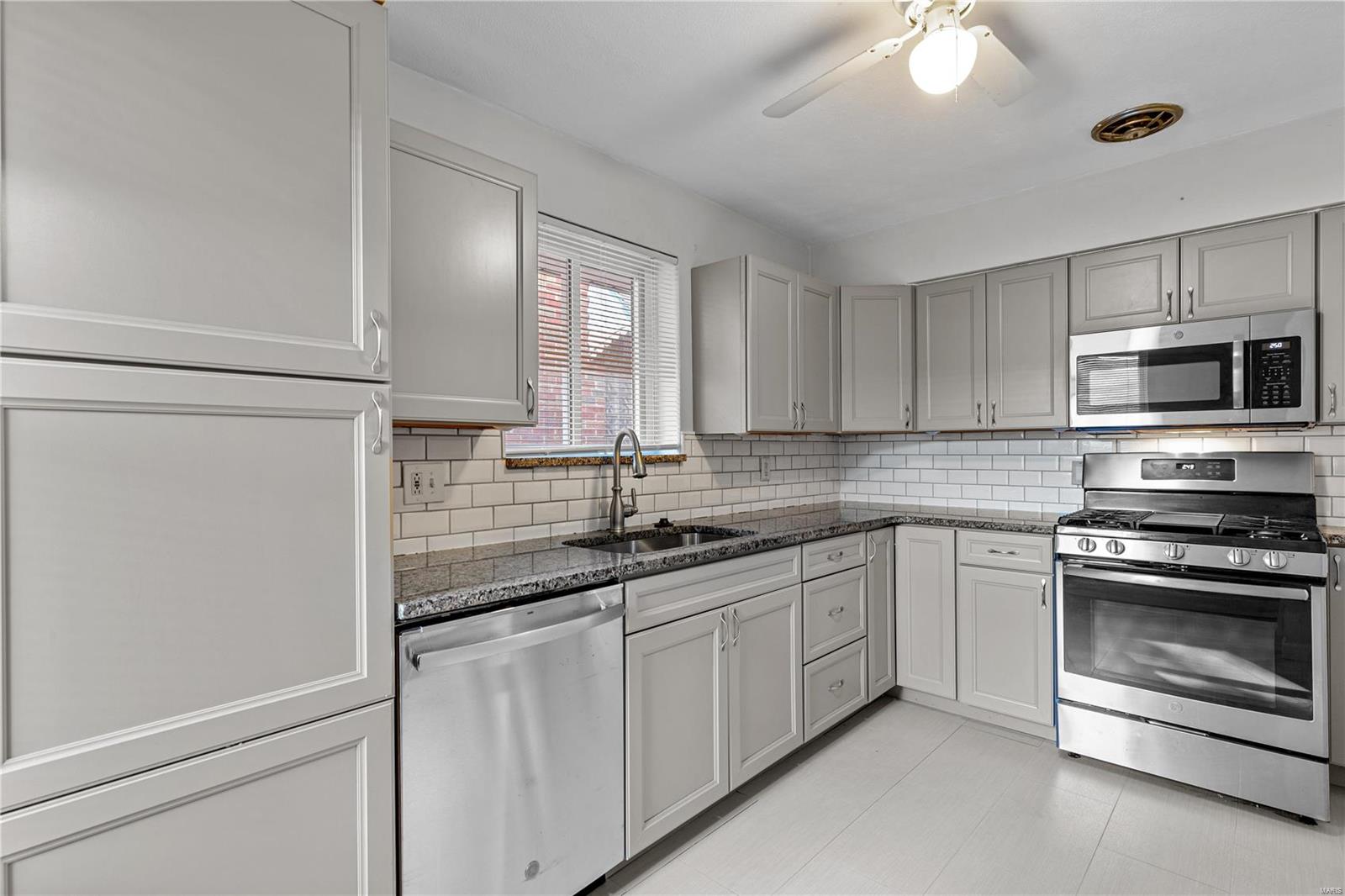 Hill Top View 5 - Residential