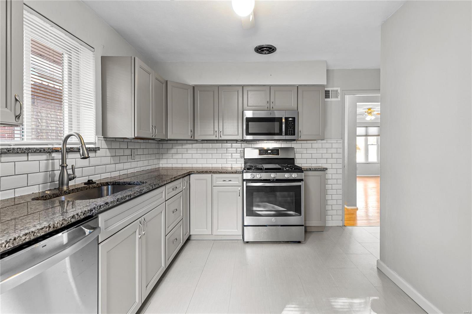 Hill Top View 5 - Residential