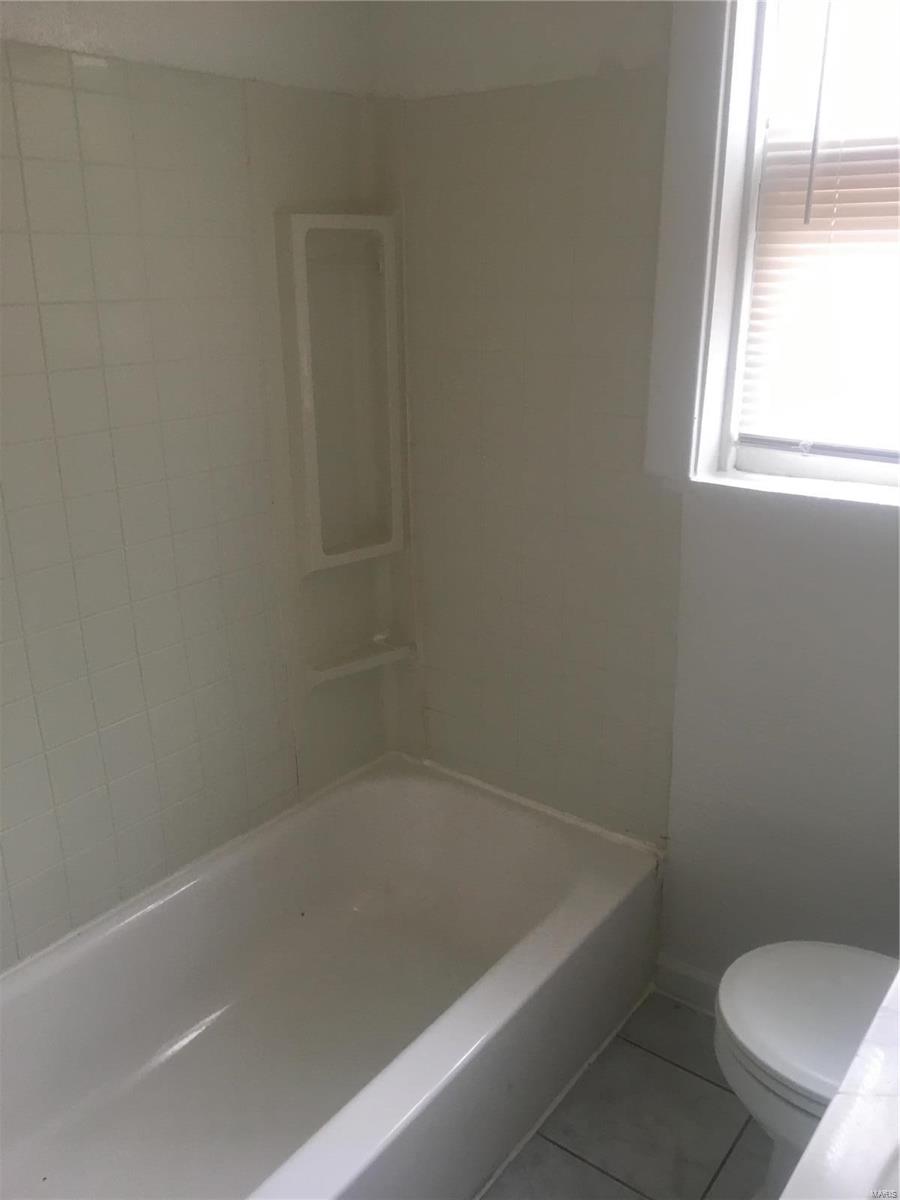 St Louis Commons Add - Residential Income