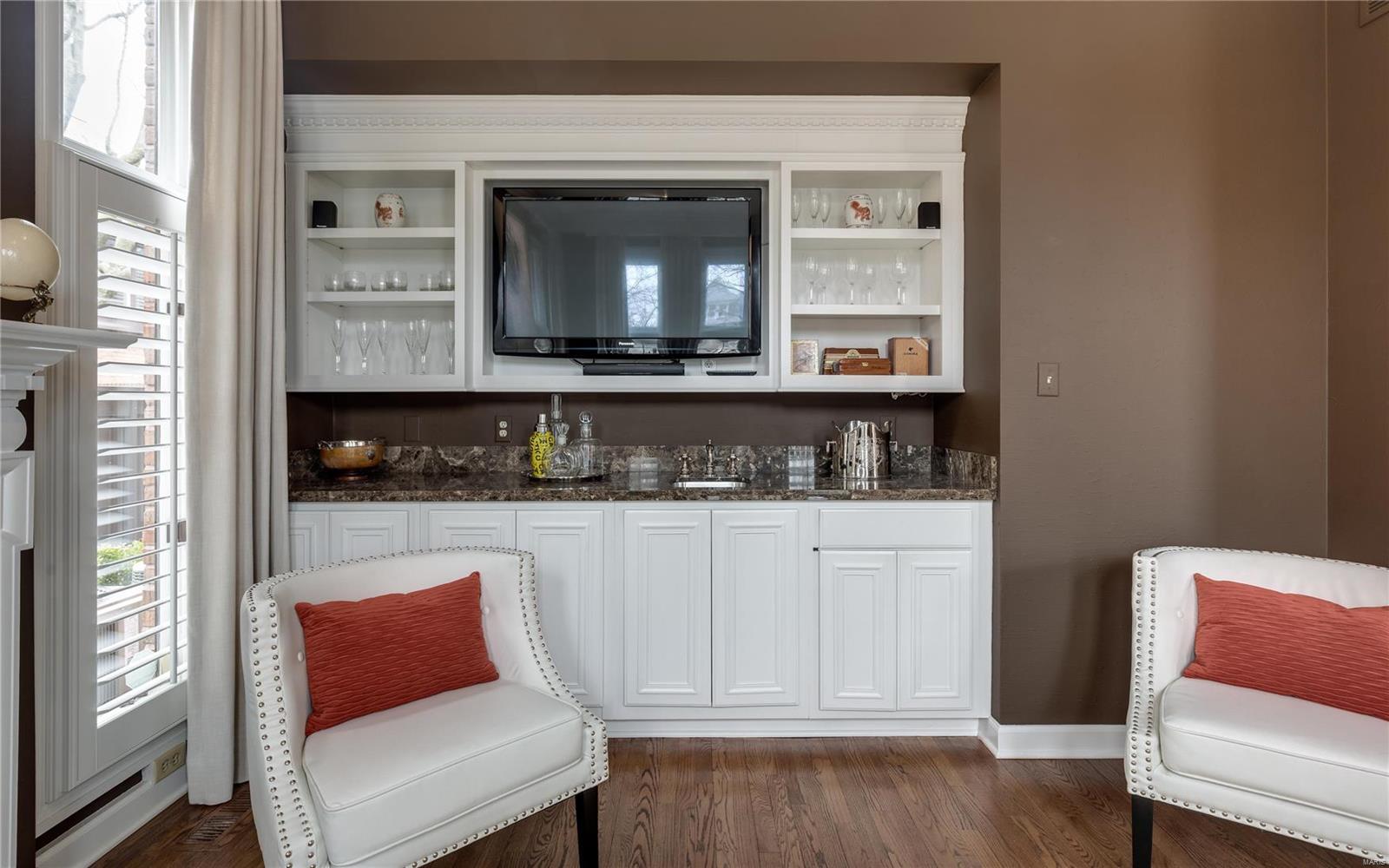 149 North Central Ave Condo - Residential