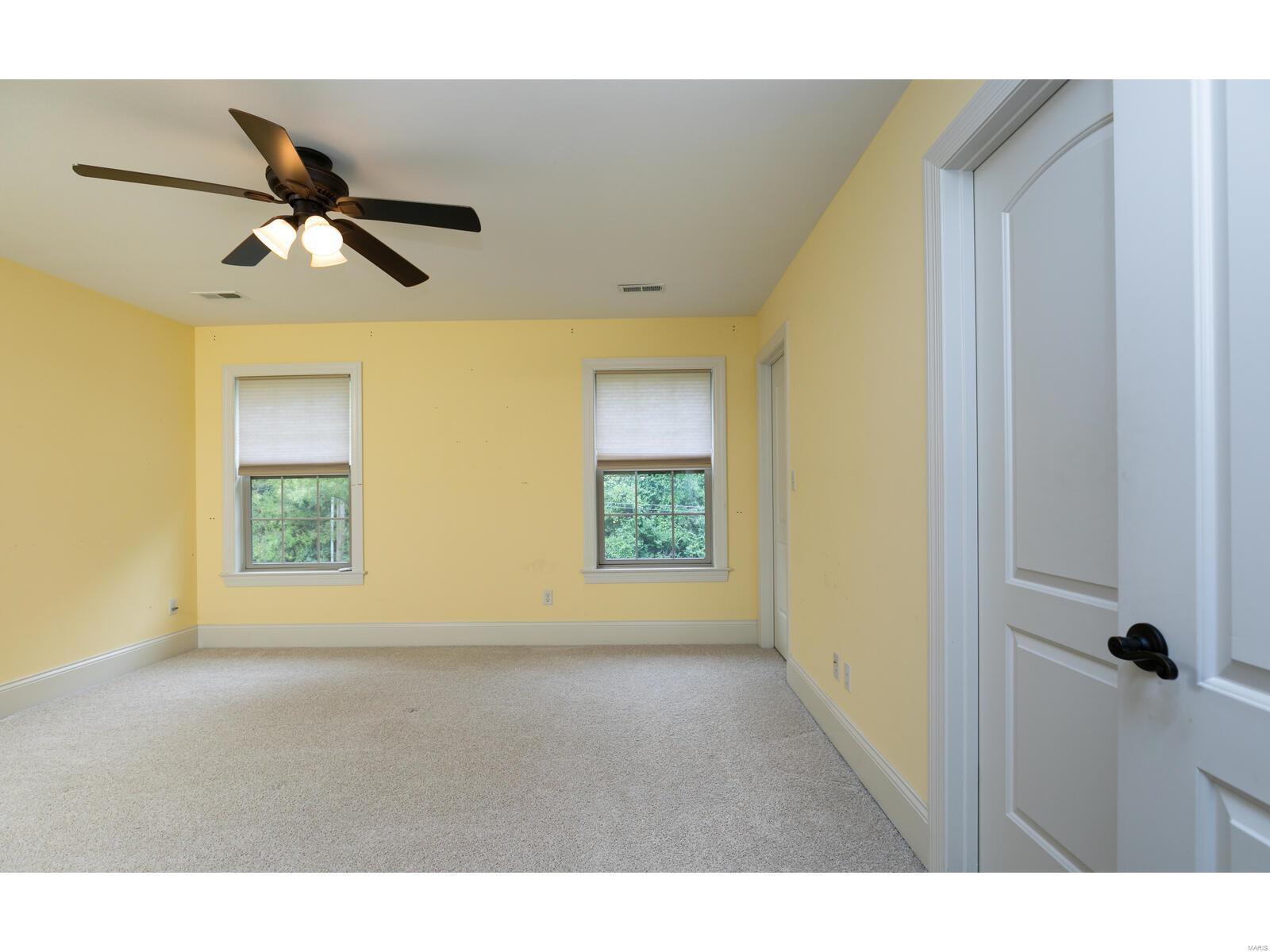 Ladue Court Villas - Residential