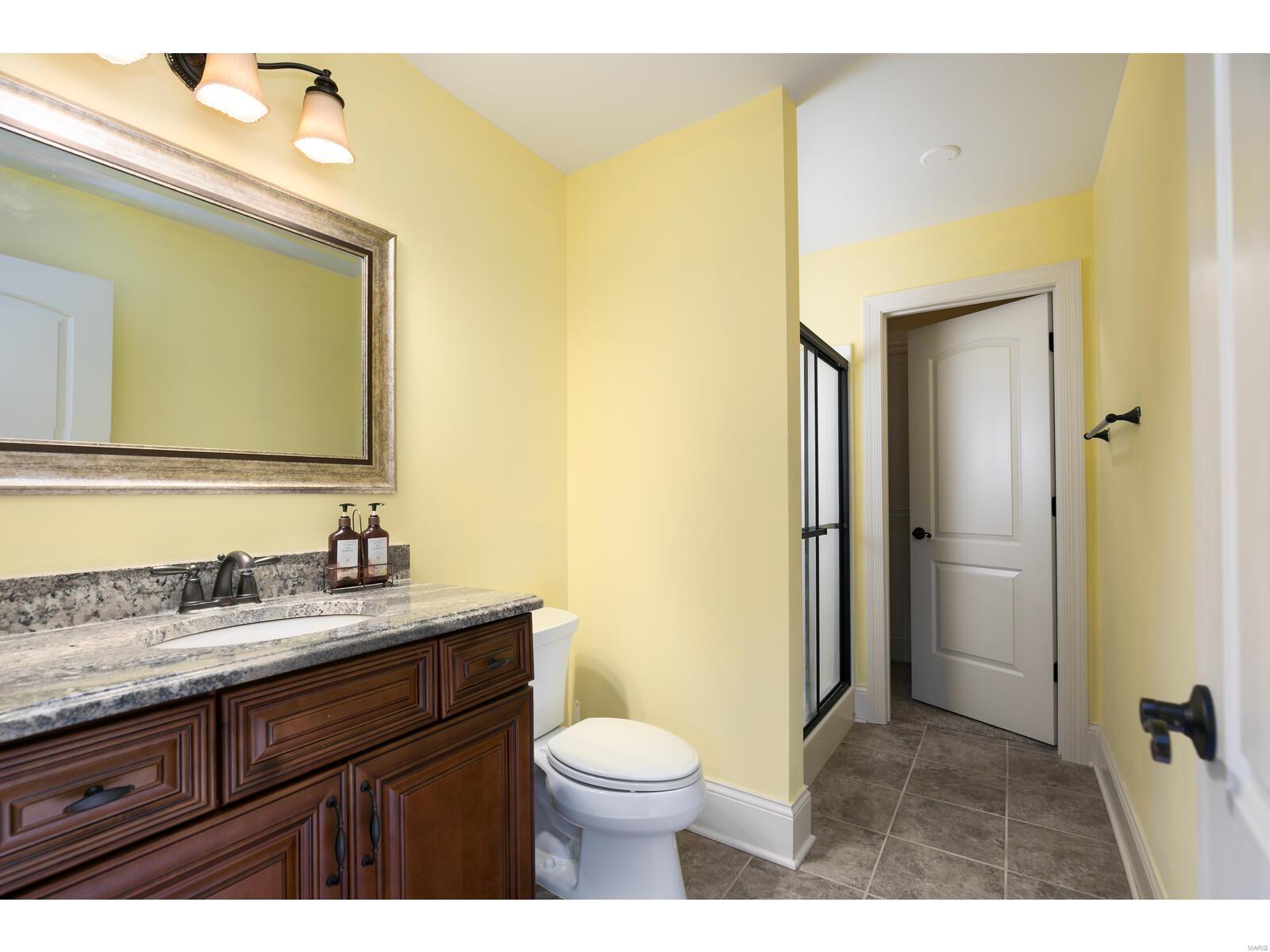 Ladue Court Villas - Residential