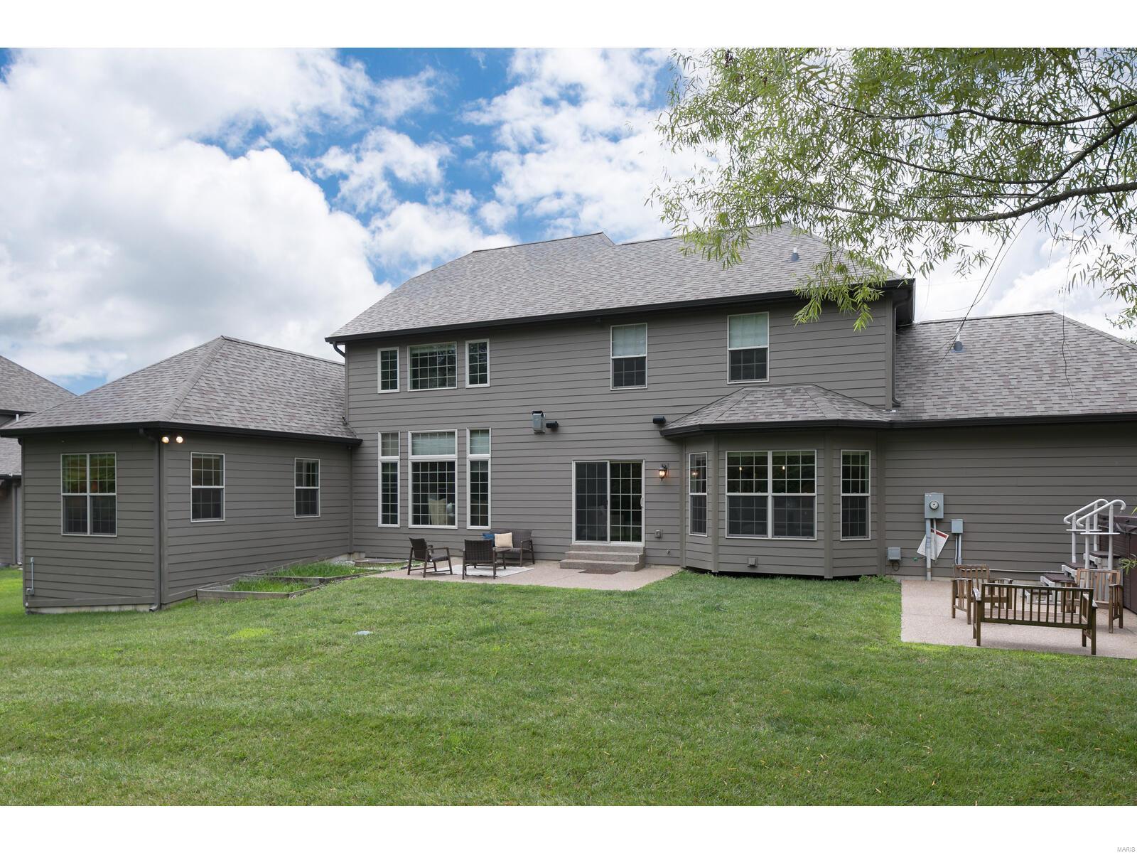 Ladue Court Villas - Residential