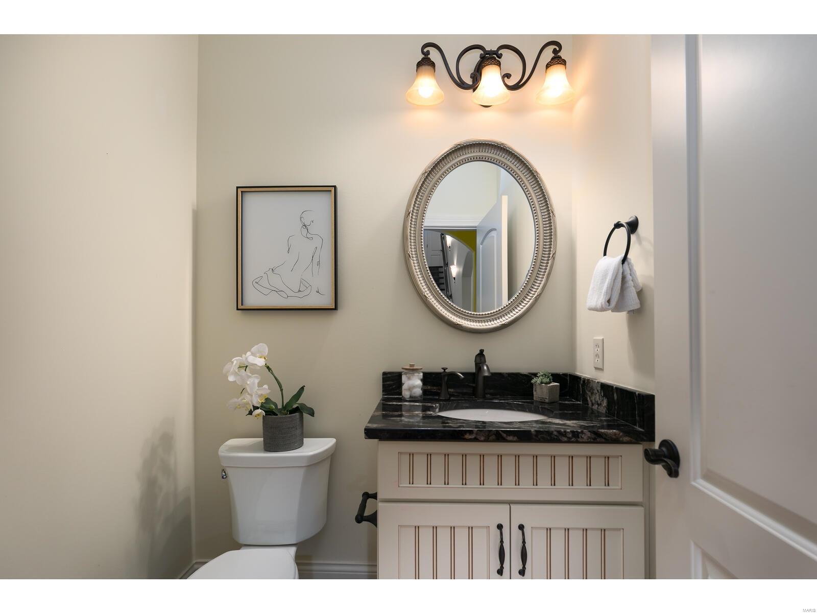 Ladue Court Villas - Residential