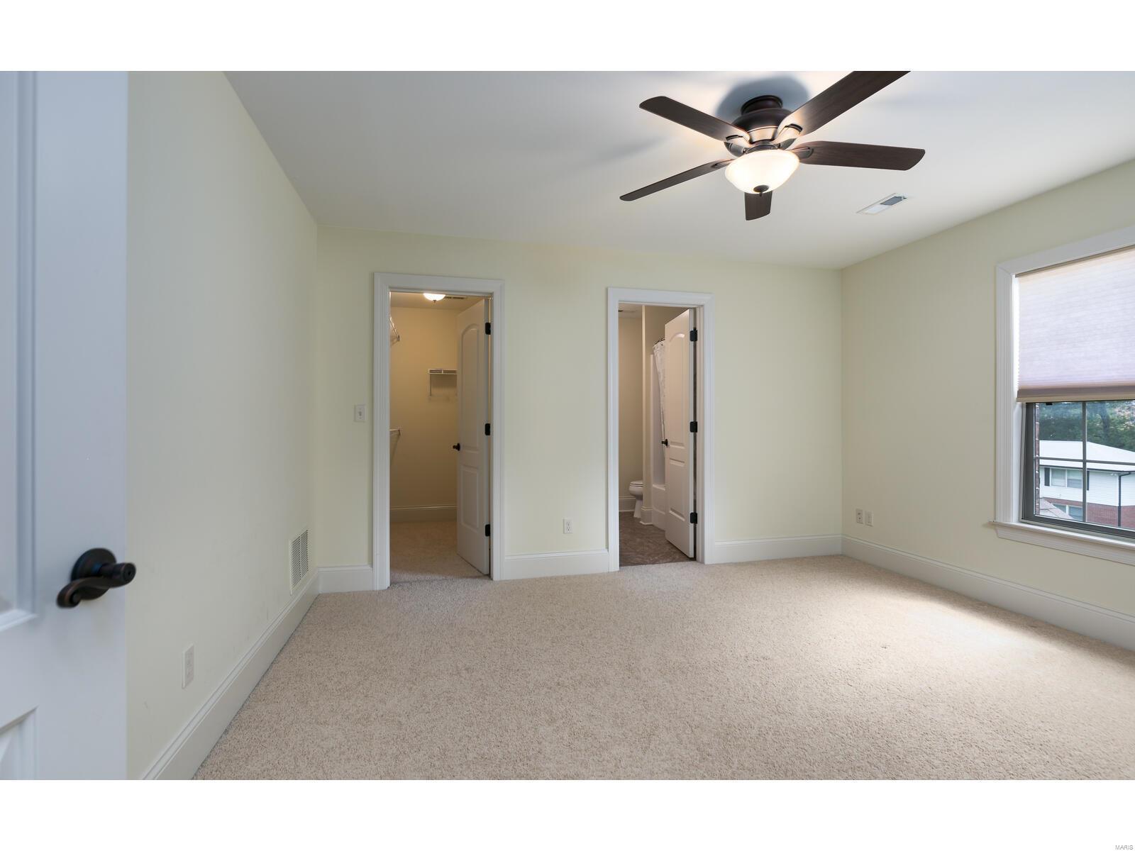 Ladue Court Villas - Residential