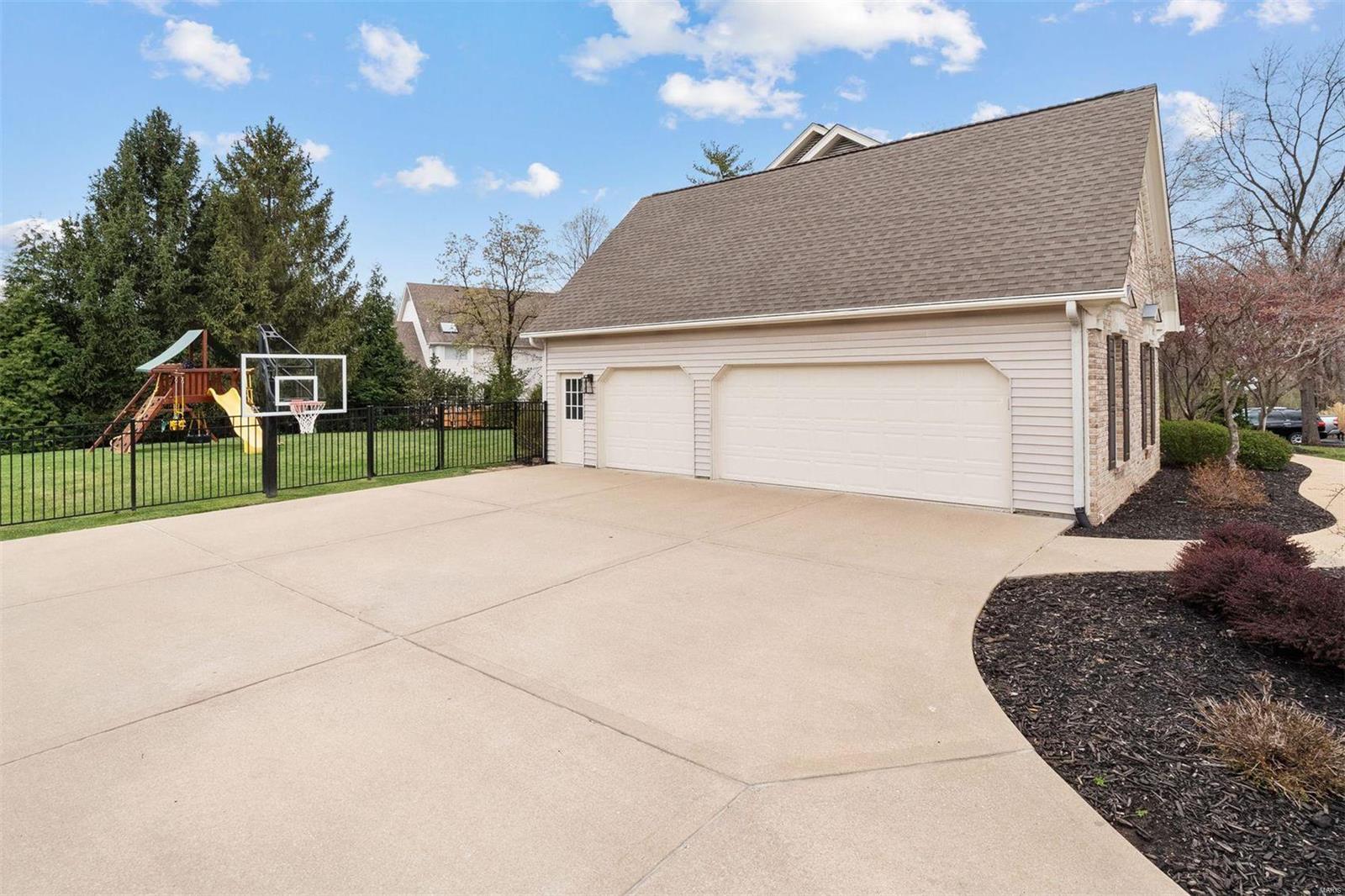 Wilson Manors Ii 3 - Residential