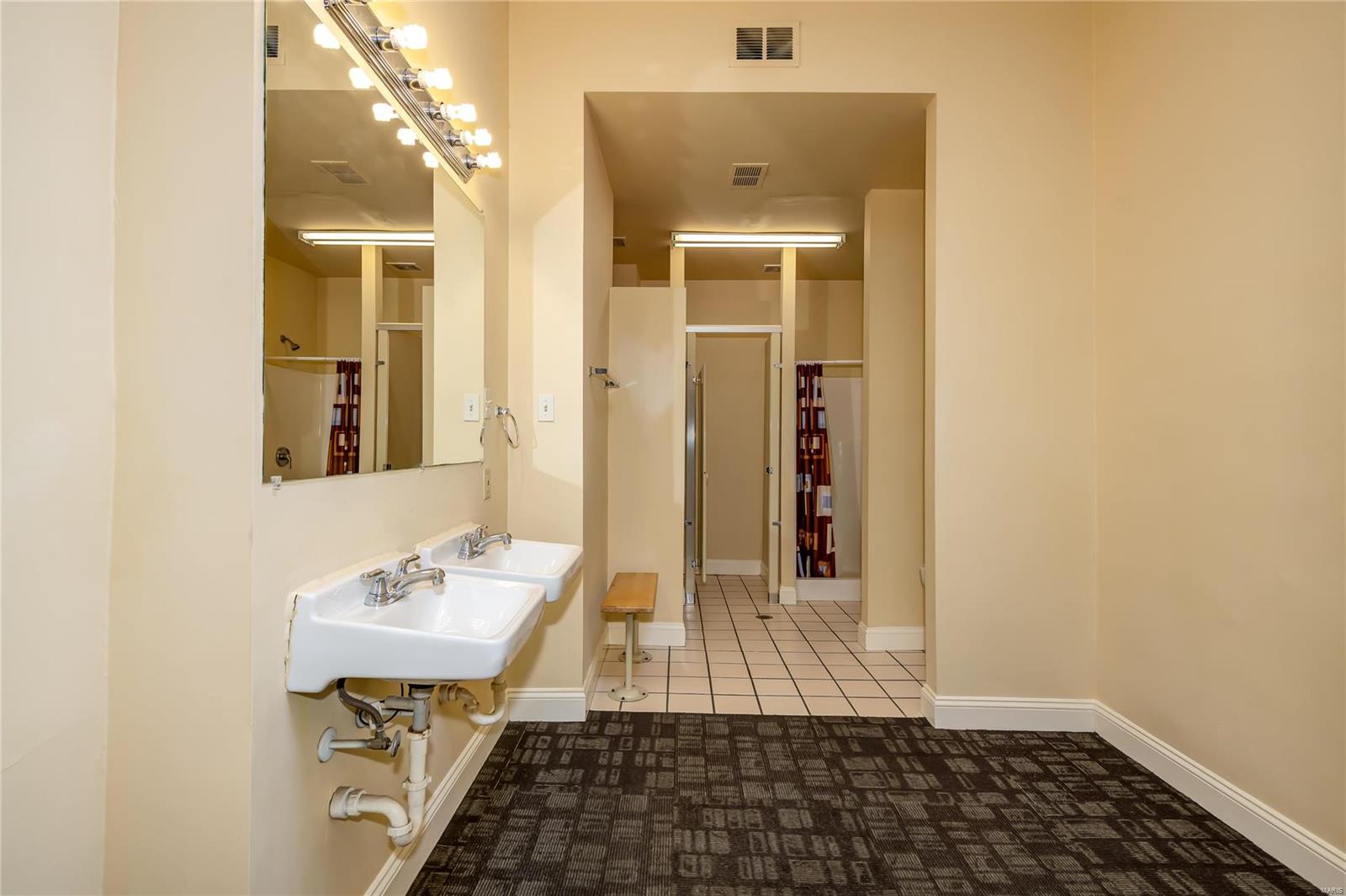 Lindells Add 02 - Residential Income