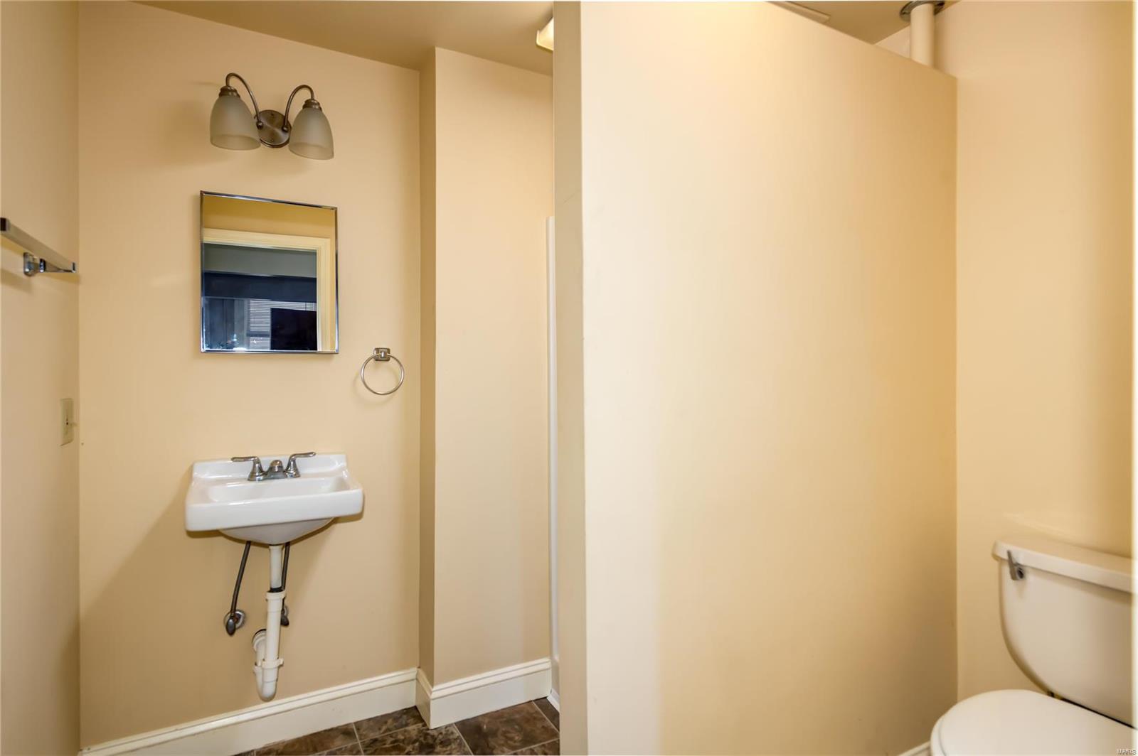 Lindells Add 02 - Residential Income