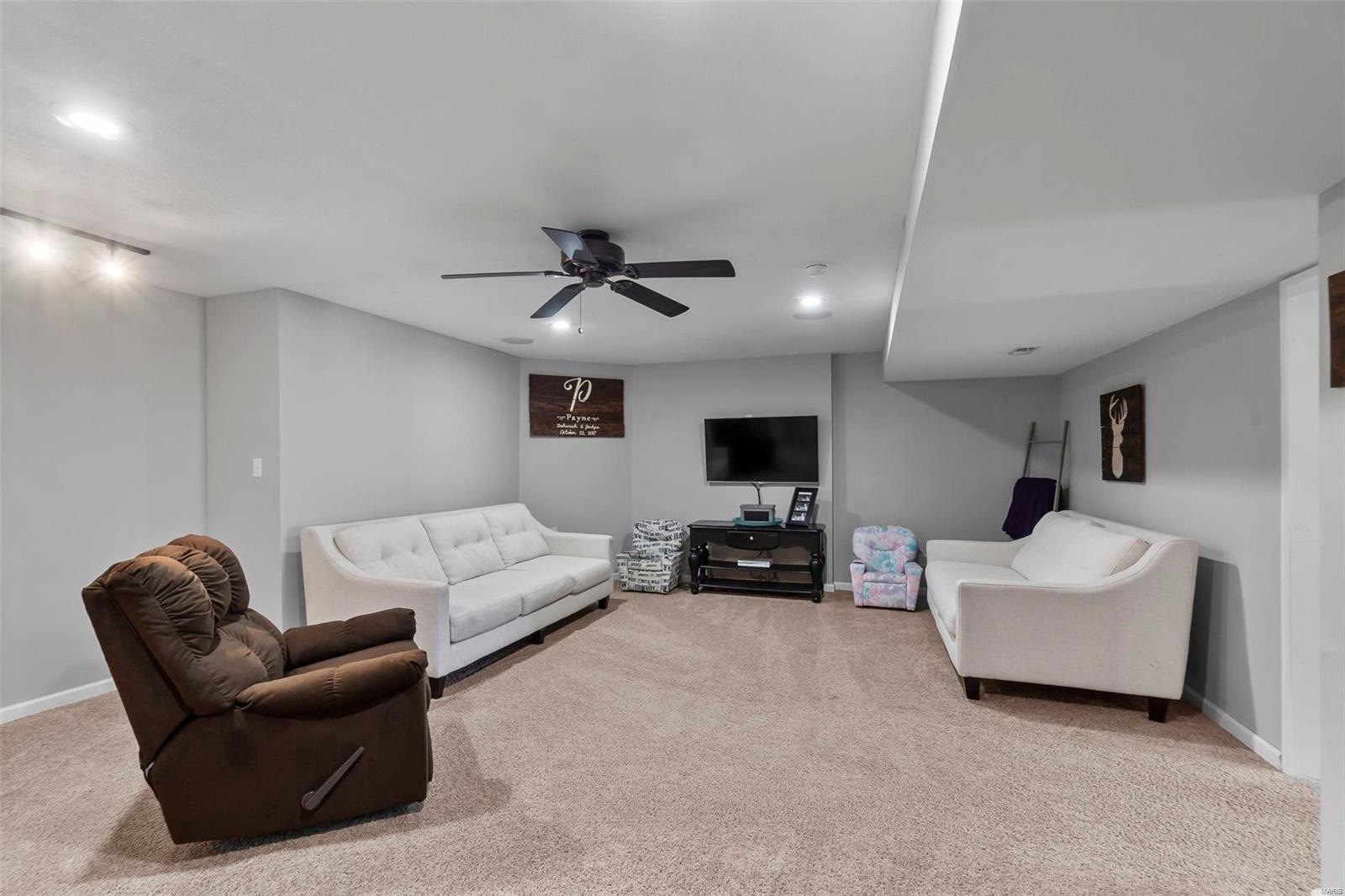 Twin Oaks - Residential