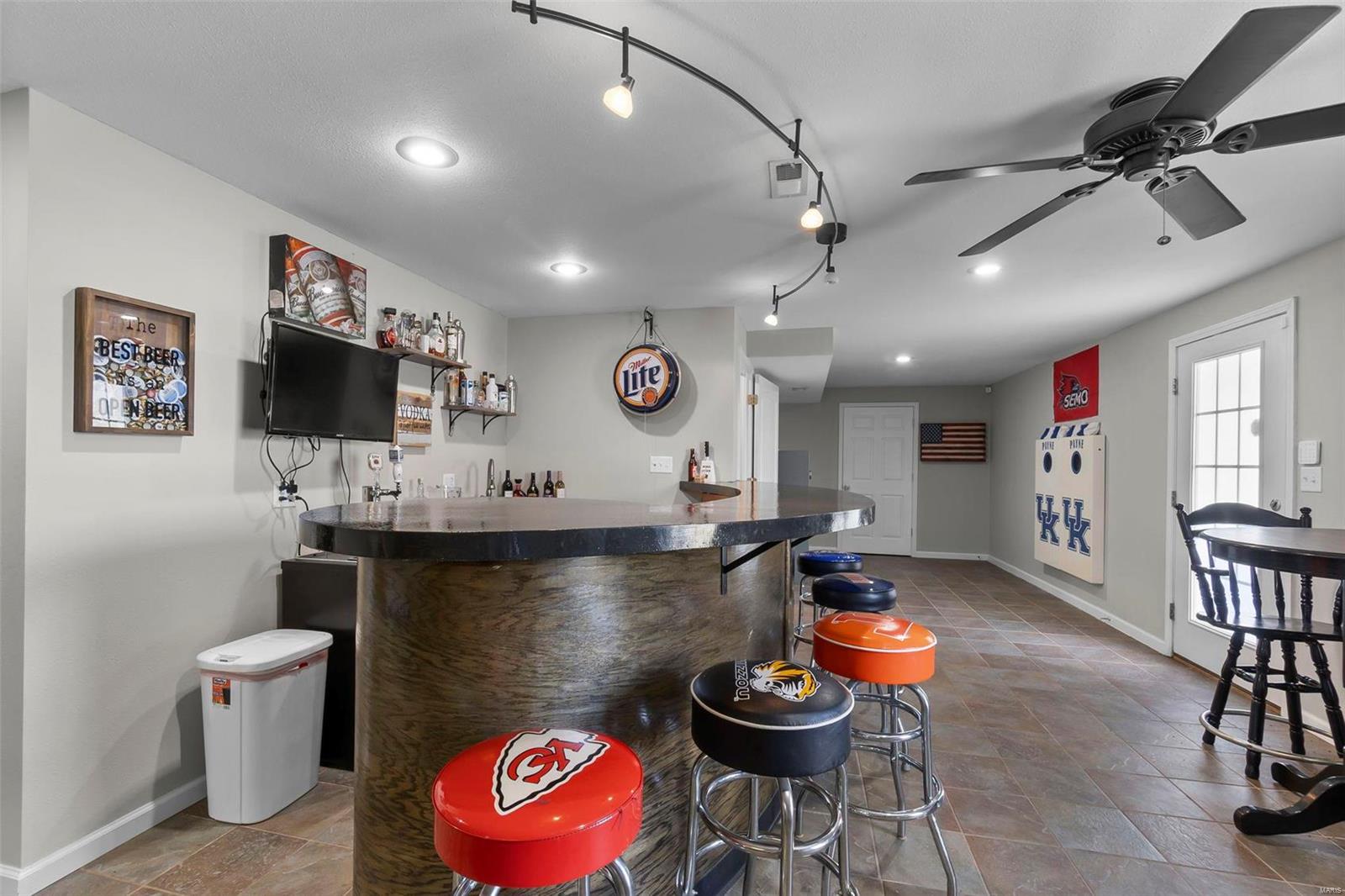 Twin Oaks - Residential