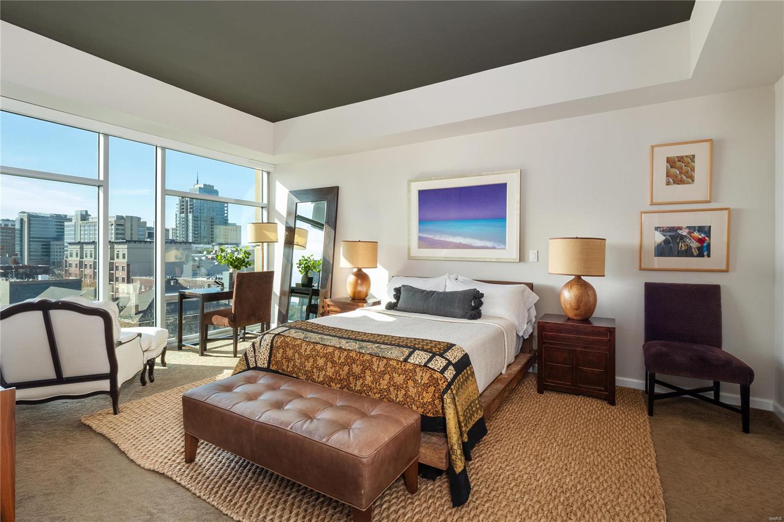 Lindell Blvd Condo - Residential