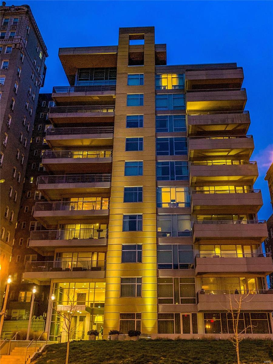 Lindell Blvd Condo - Residential