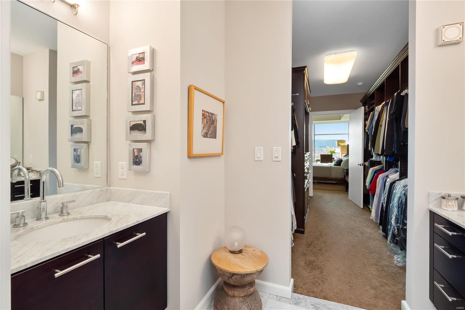 Lindell Blvd Condo - Residential