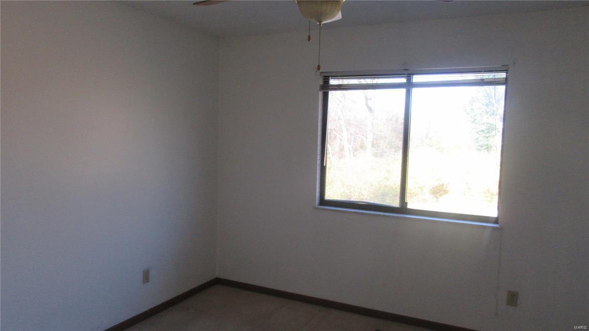 Treetop Condo One-B - Residential