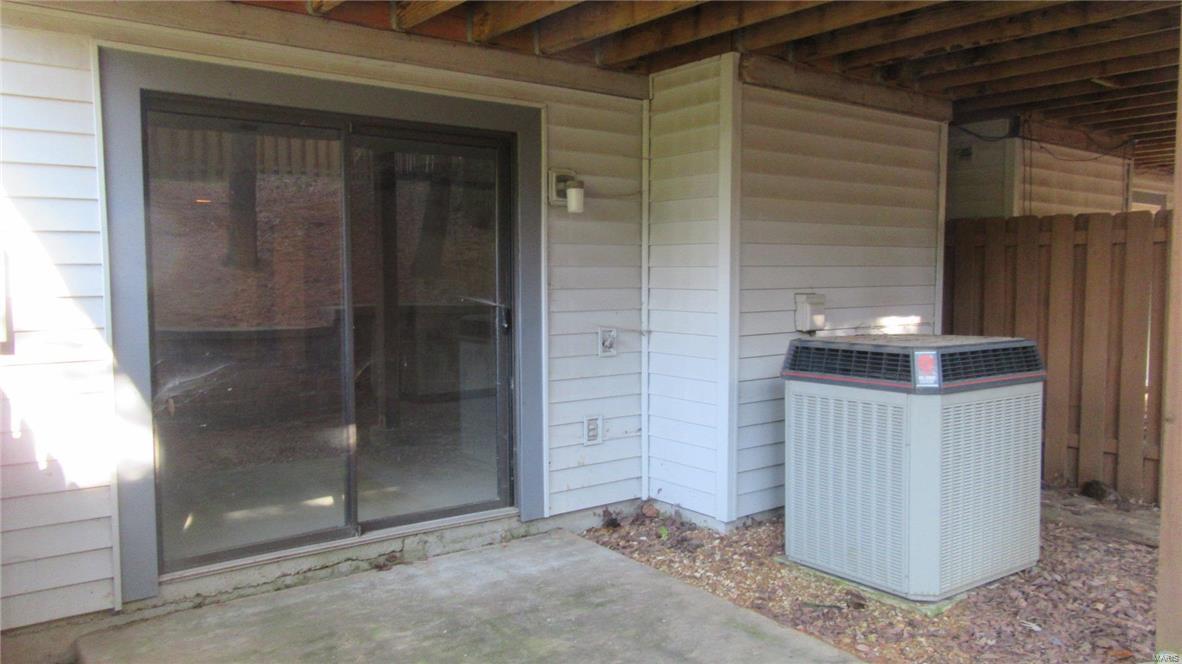 Treetop Condo One-B - Residential