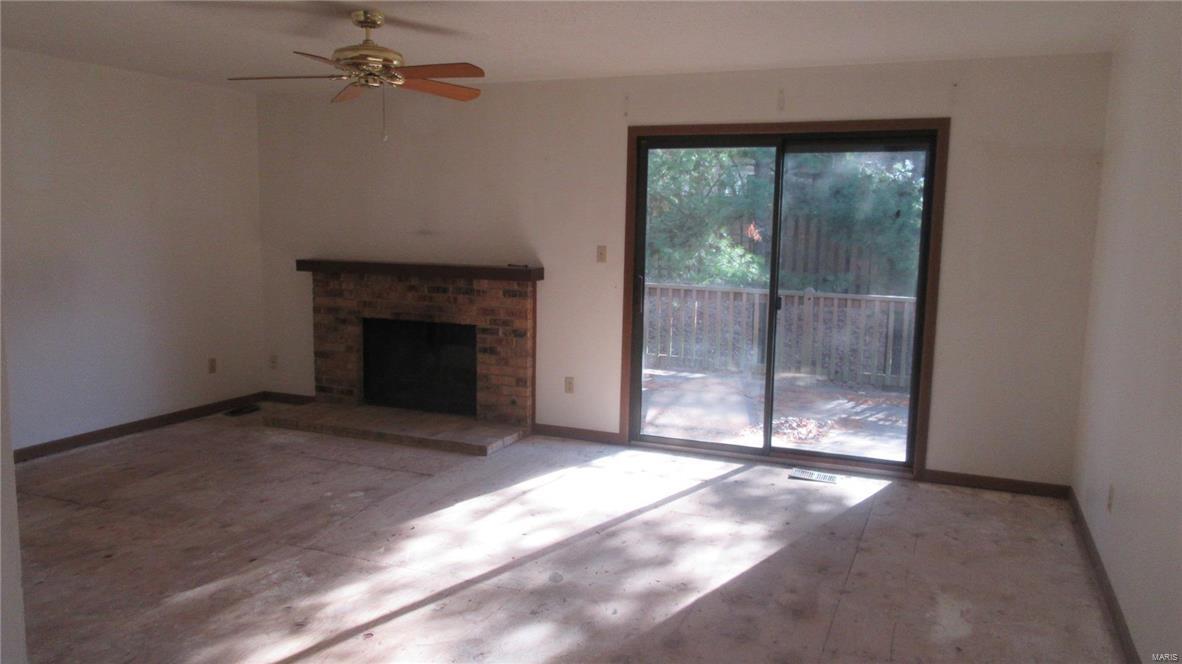 Treetop Condo One-B - Residential