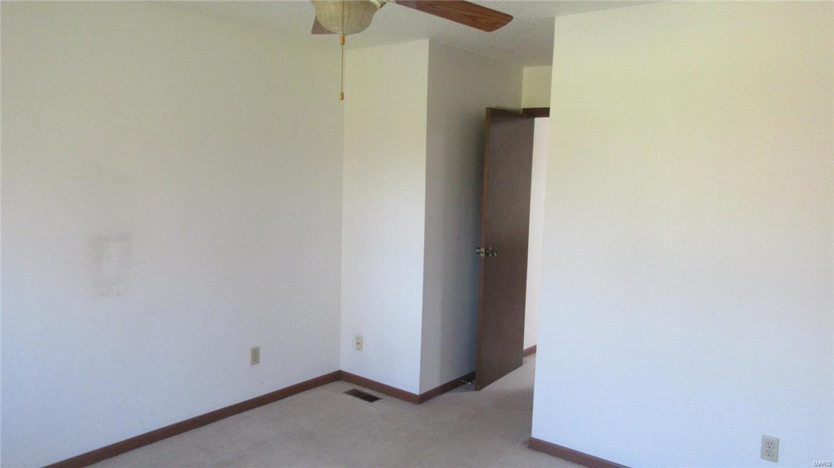 Treetop Condo One-B - Residential