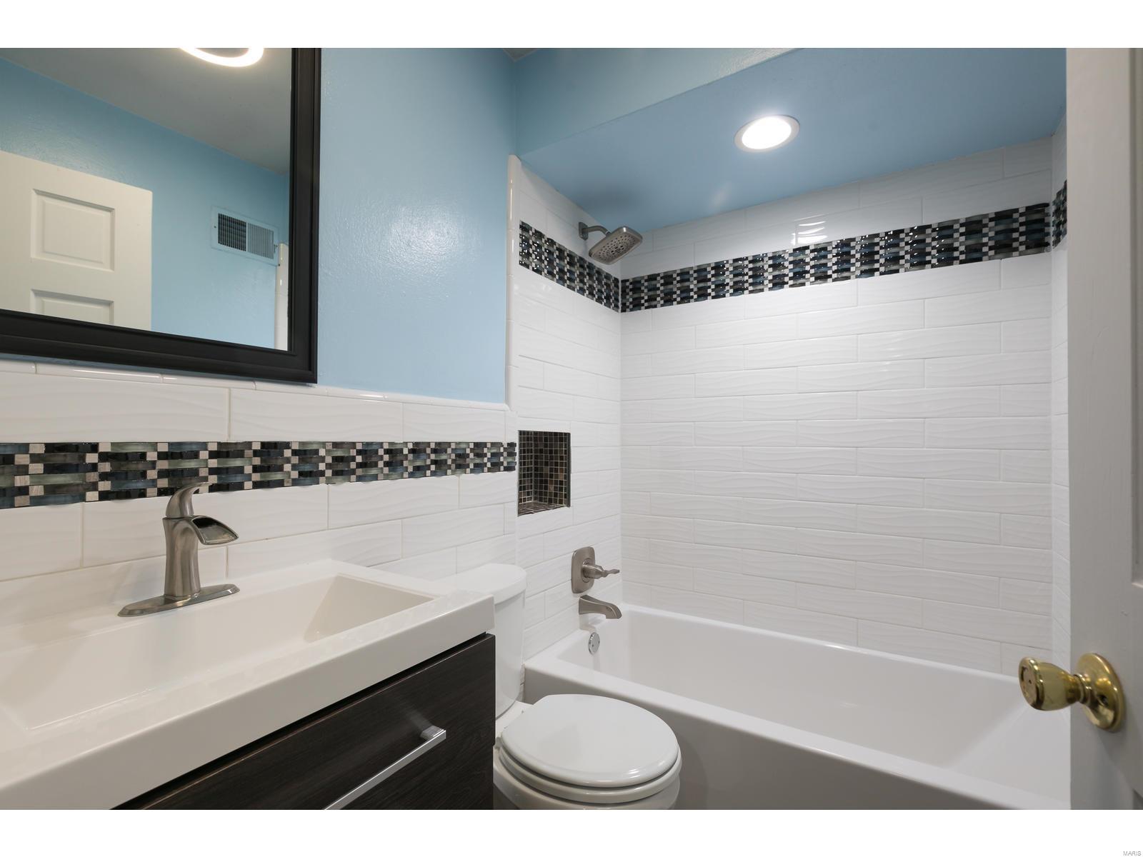 Webster Oaks - Residential