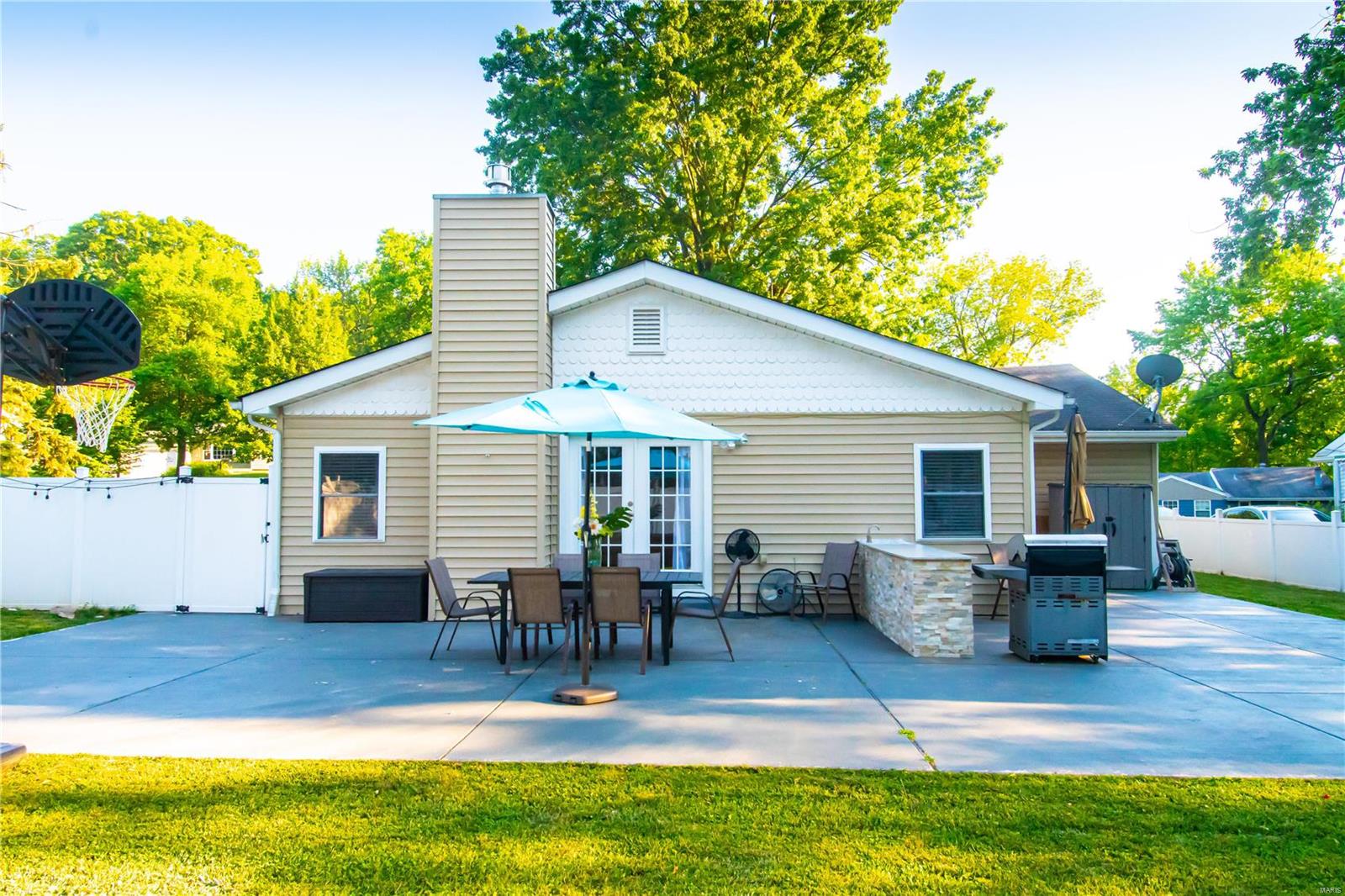Webster Oaks - Residential