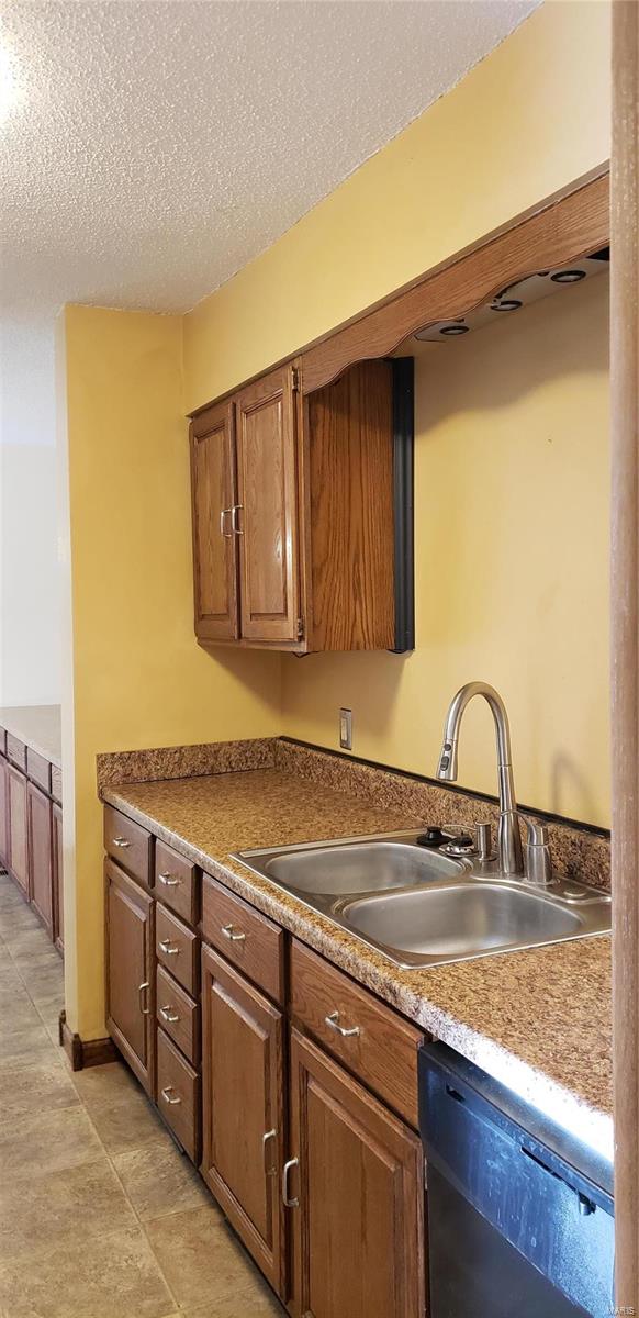 Oaks Condos 1 - Residential