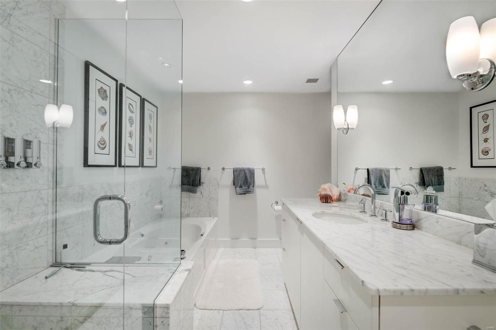 Park Plaza Residential Condo - Residential