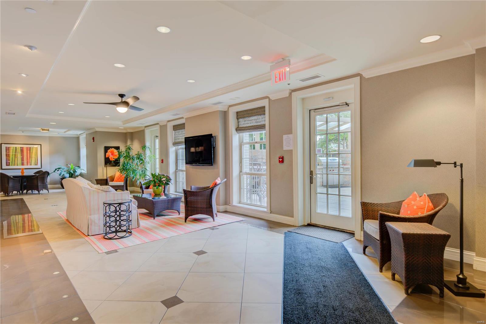 Park Plaza Residential Condo - Residential