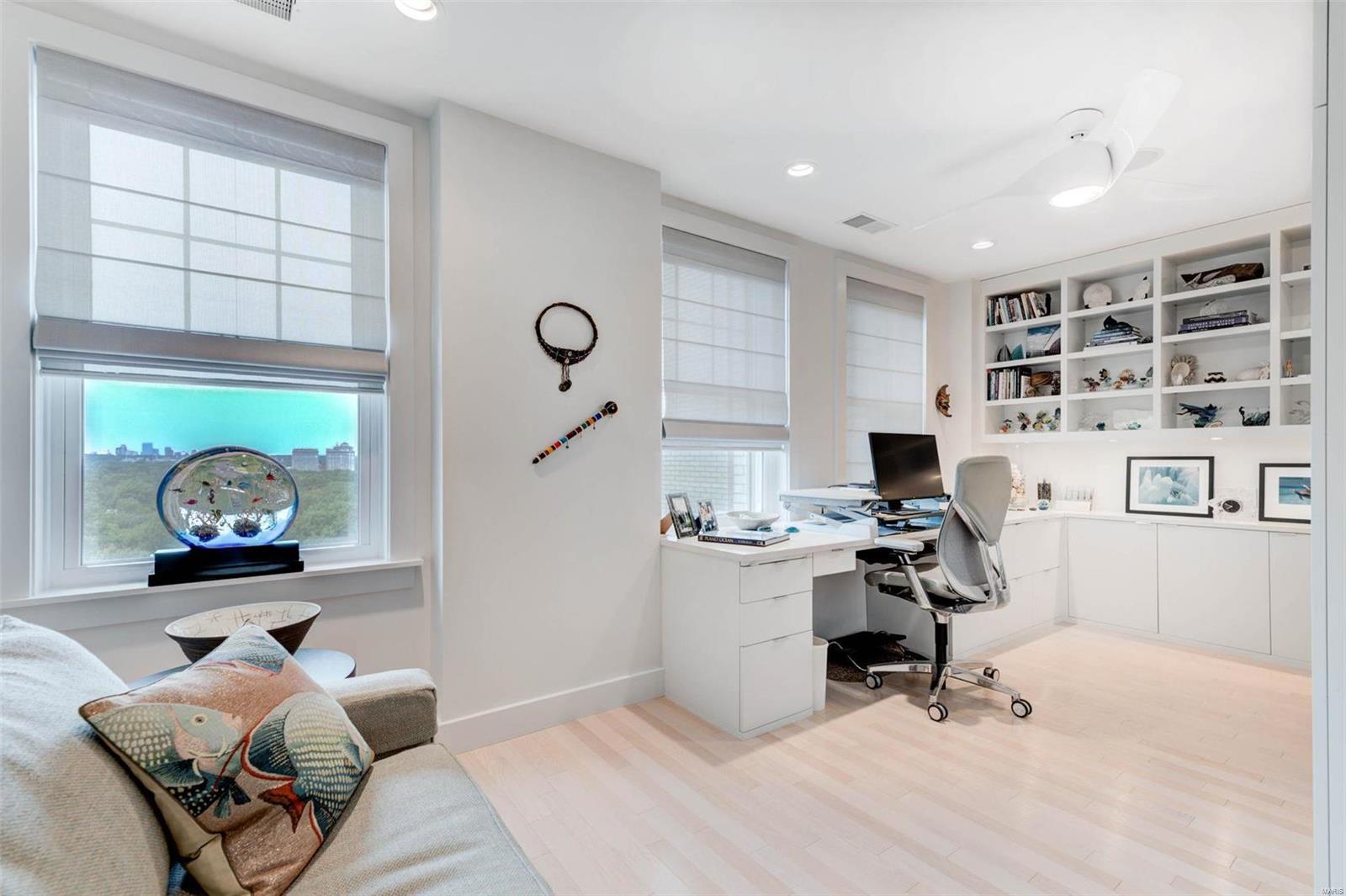 Park Plaza Residential Condo - Residential