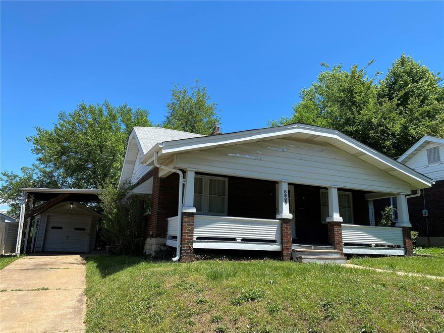 Don't miss this 2 bedrooms 1 bathroom 1 story home with over 837 square feet of main living space! One car detached garage, full basement, and large level lot. This home is waiting for your finishing touches!! Property being sold as-is. SpecialListingConditions: Probate