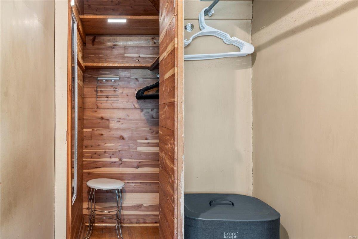 St Louis, Missouri 63135, United States, 3 Bedrooms Bedrooms, ,3 BathroomsBathrooms,Residential,Pending,118022