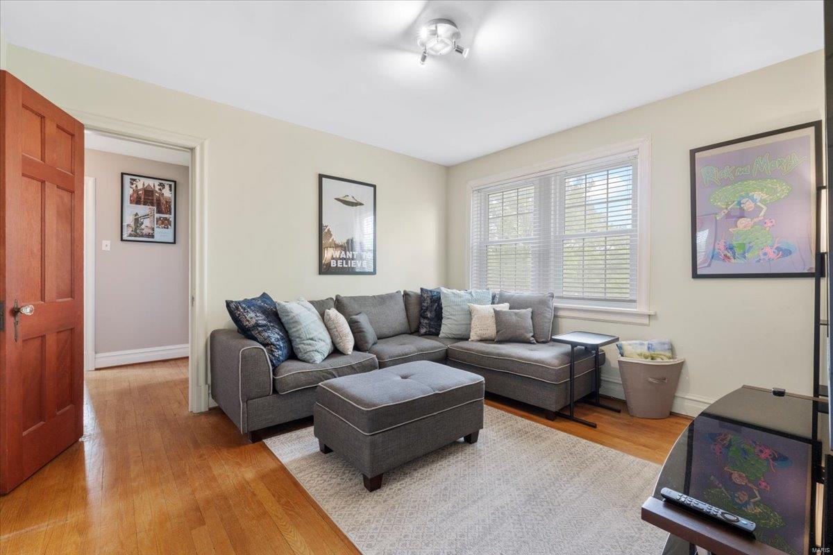 St Louis, Missouri 63135, United States, 3 Bedrooms Bedrooms, ,3 BathroomsBathrooms,Residential,Pending,118022