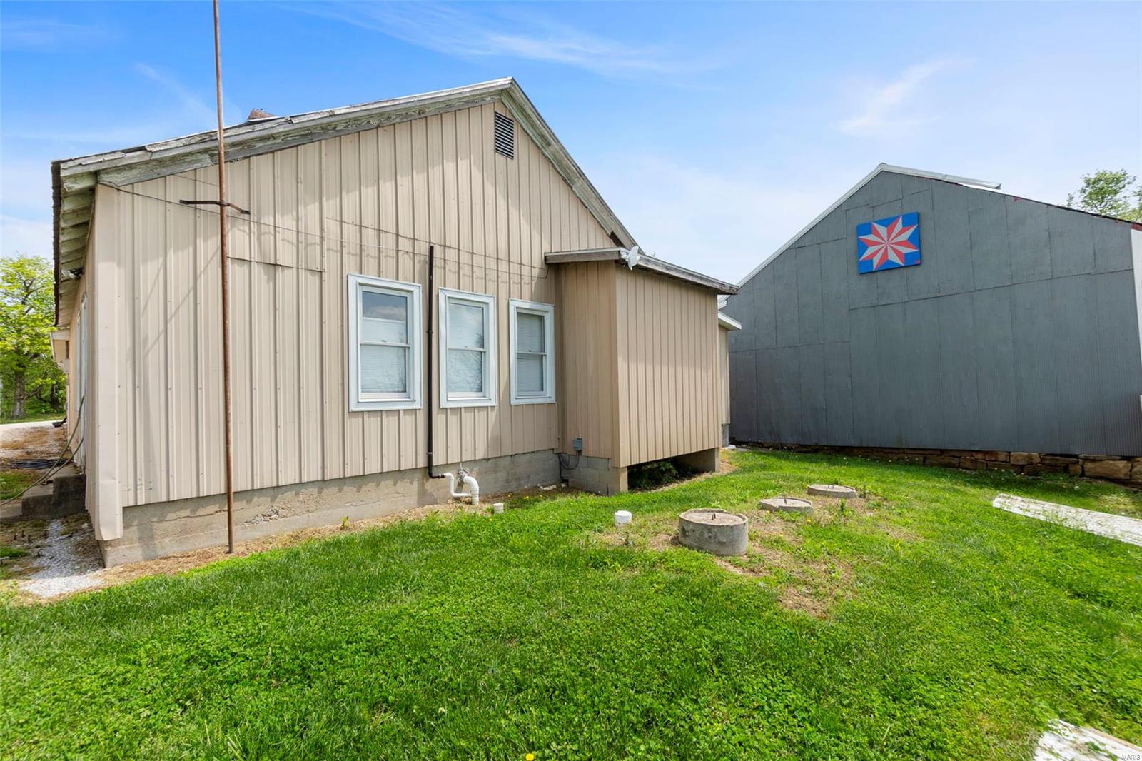 Shawneetown - Commercial Sale