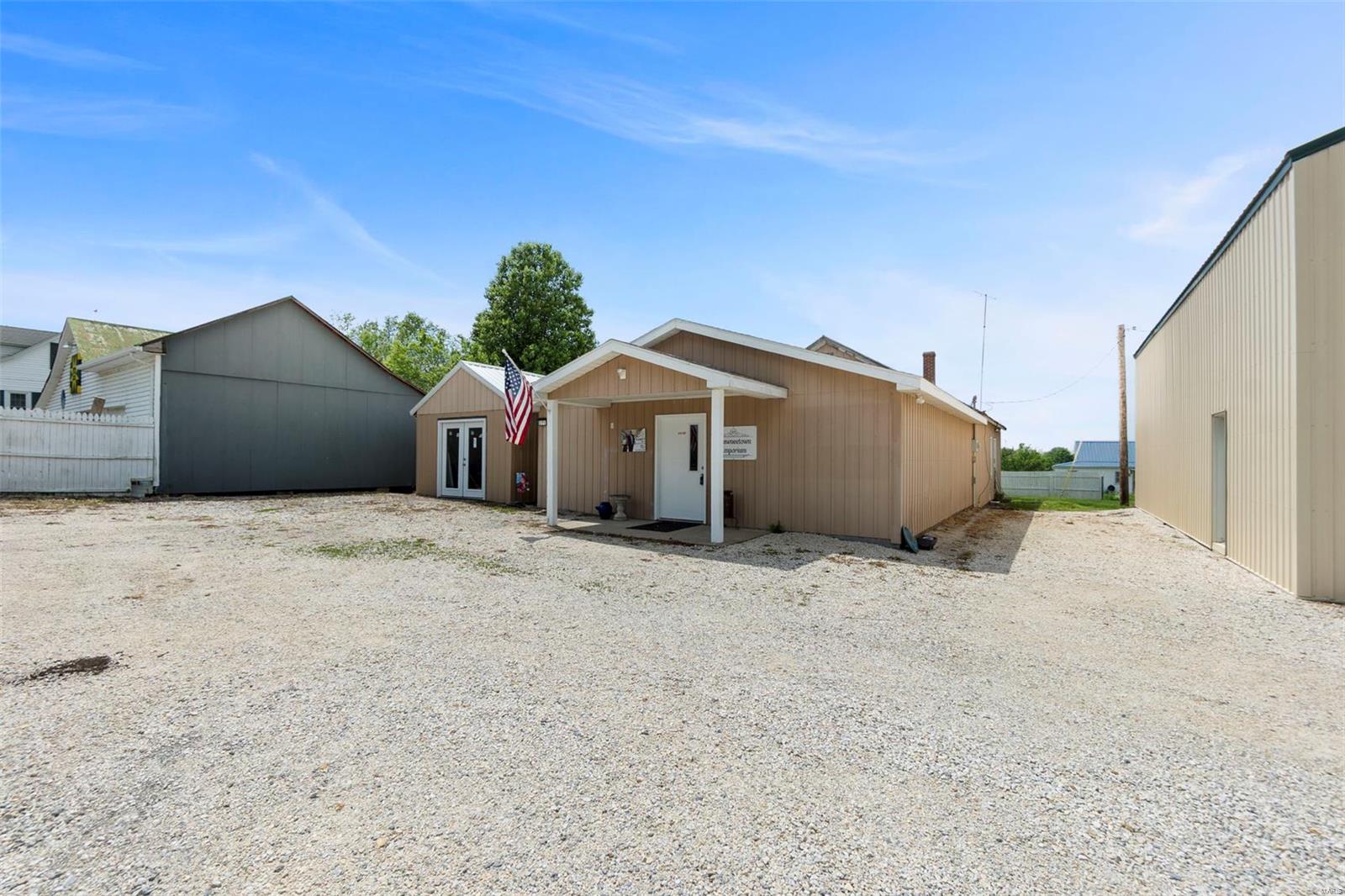 Shawneetown - Commercial Sale