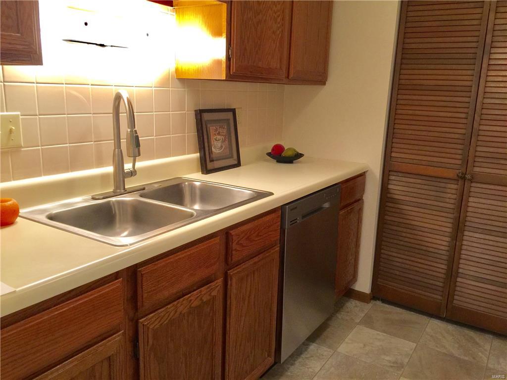 Spring Glen Condo Ph Four - Residential