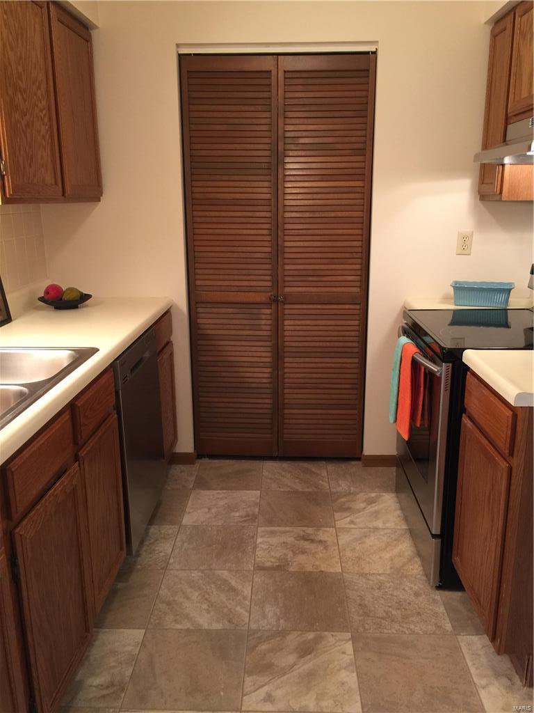 Spring Glen Condo Ph Four - Residential