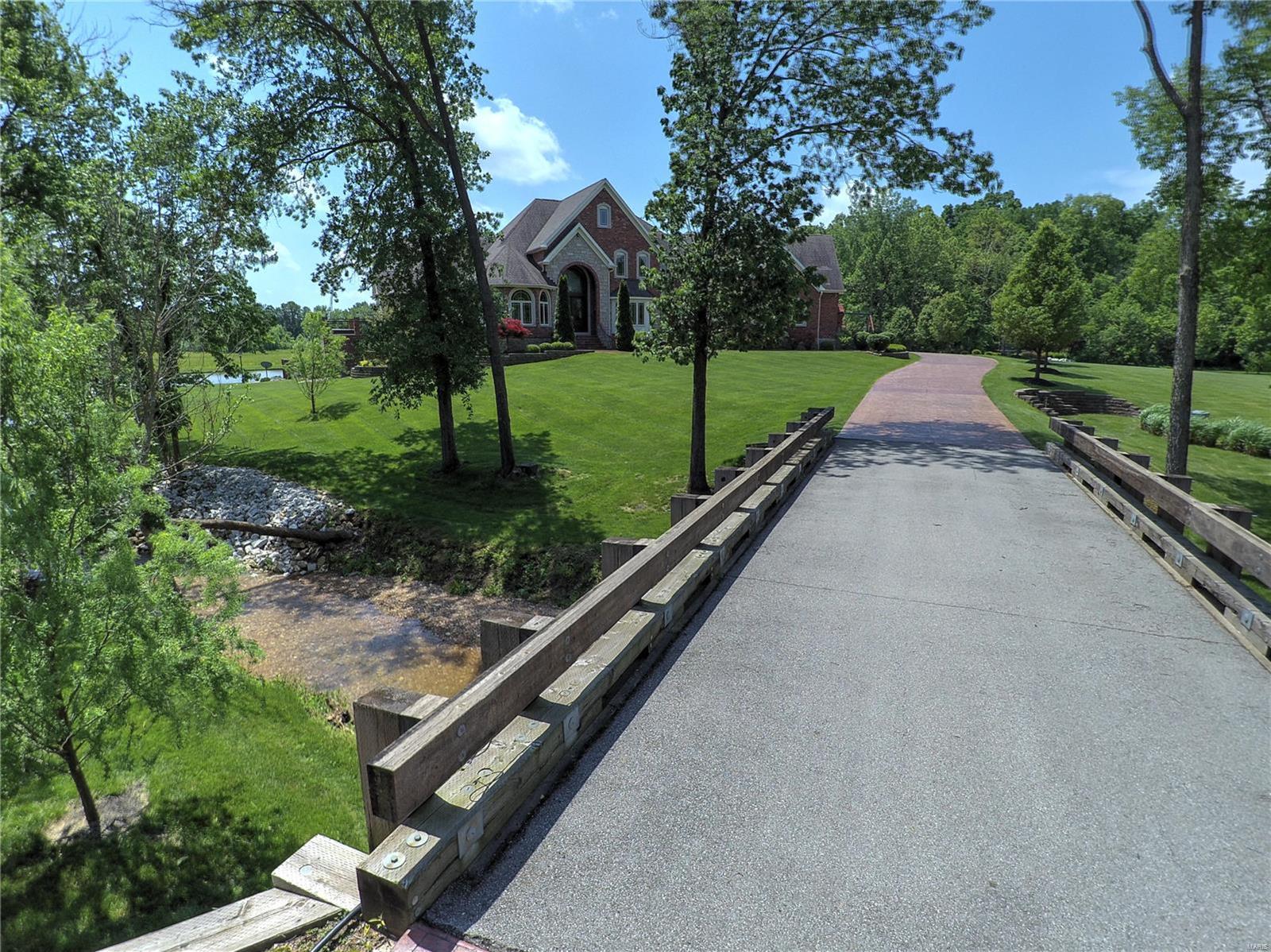 Summit Estate - Residential