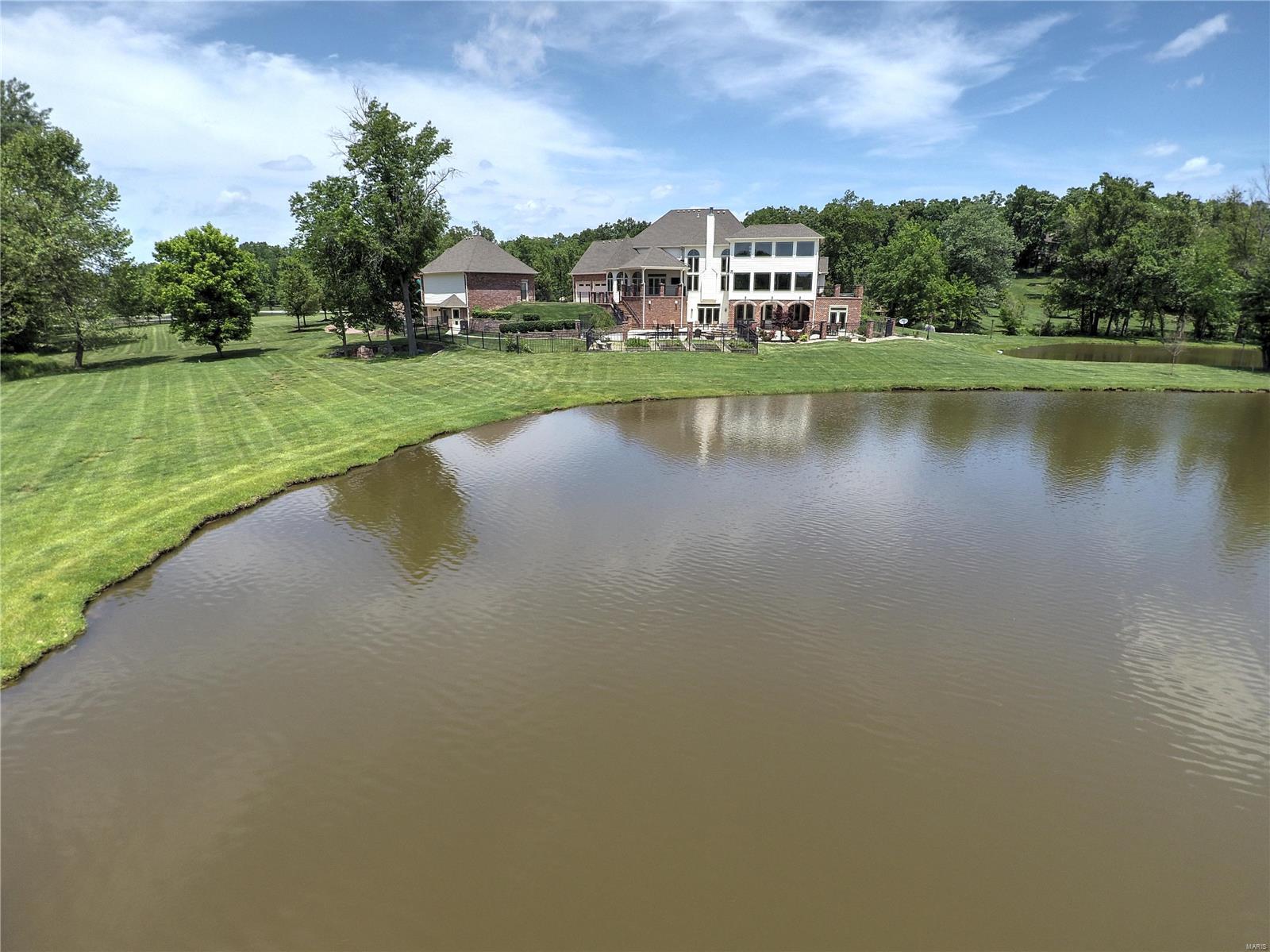 Summit Estate - Residential