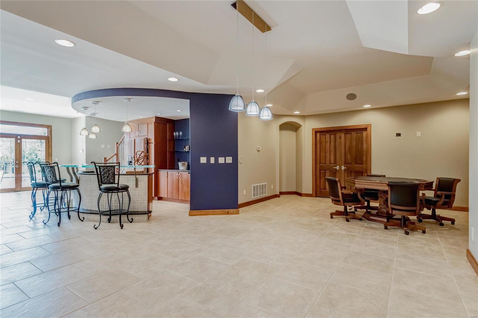 Summit Estate - Residential