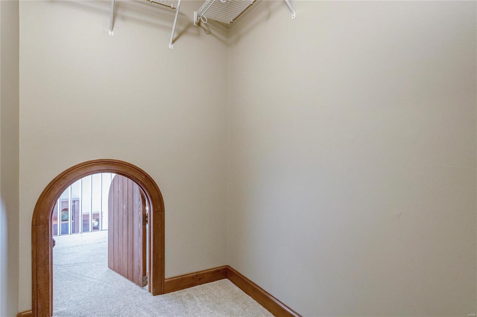 Summit Estate - Residential