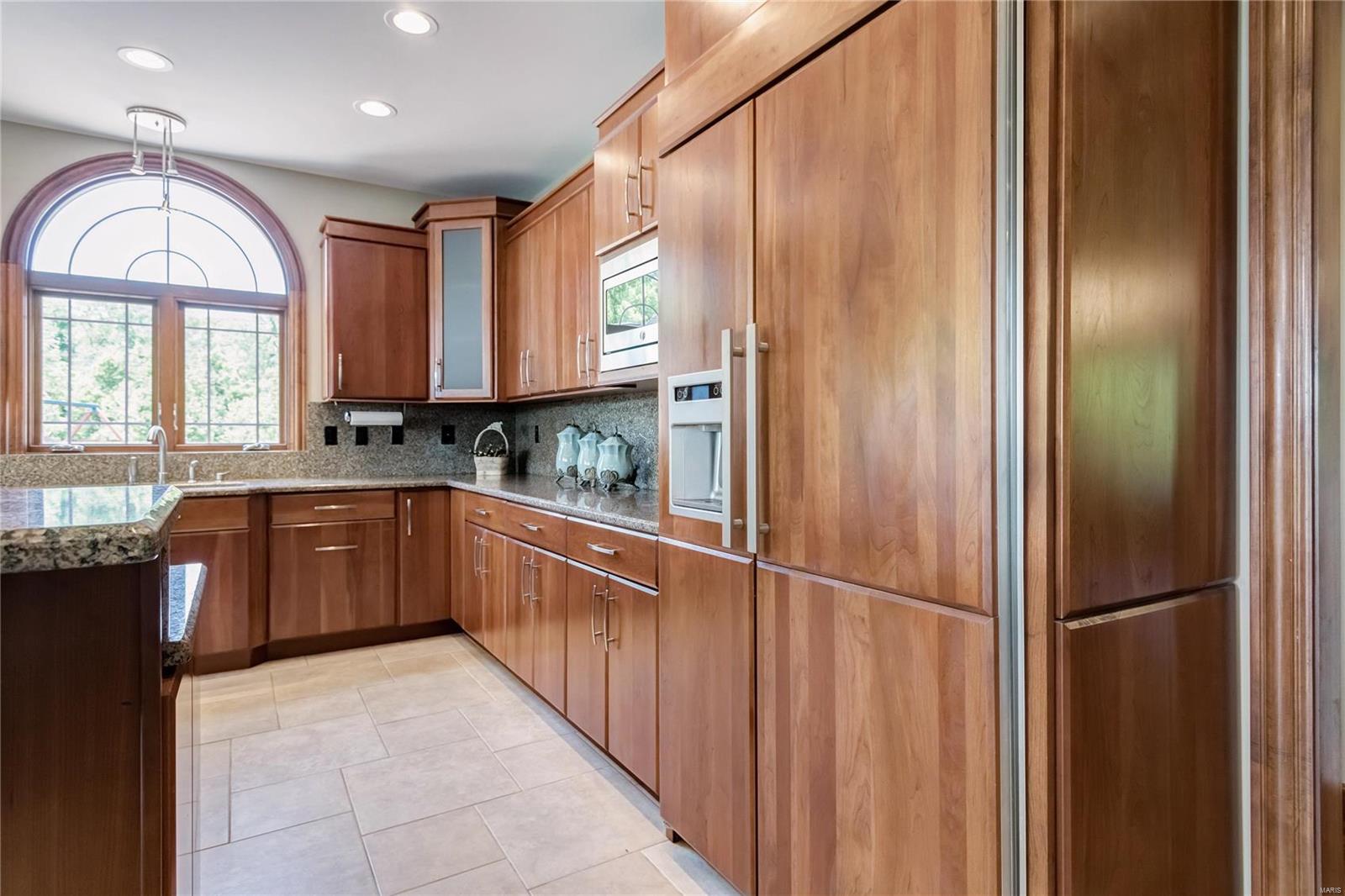 Summit Estate - Residential