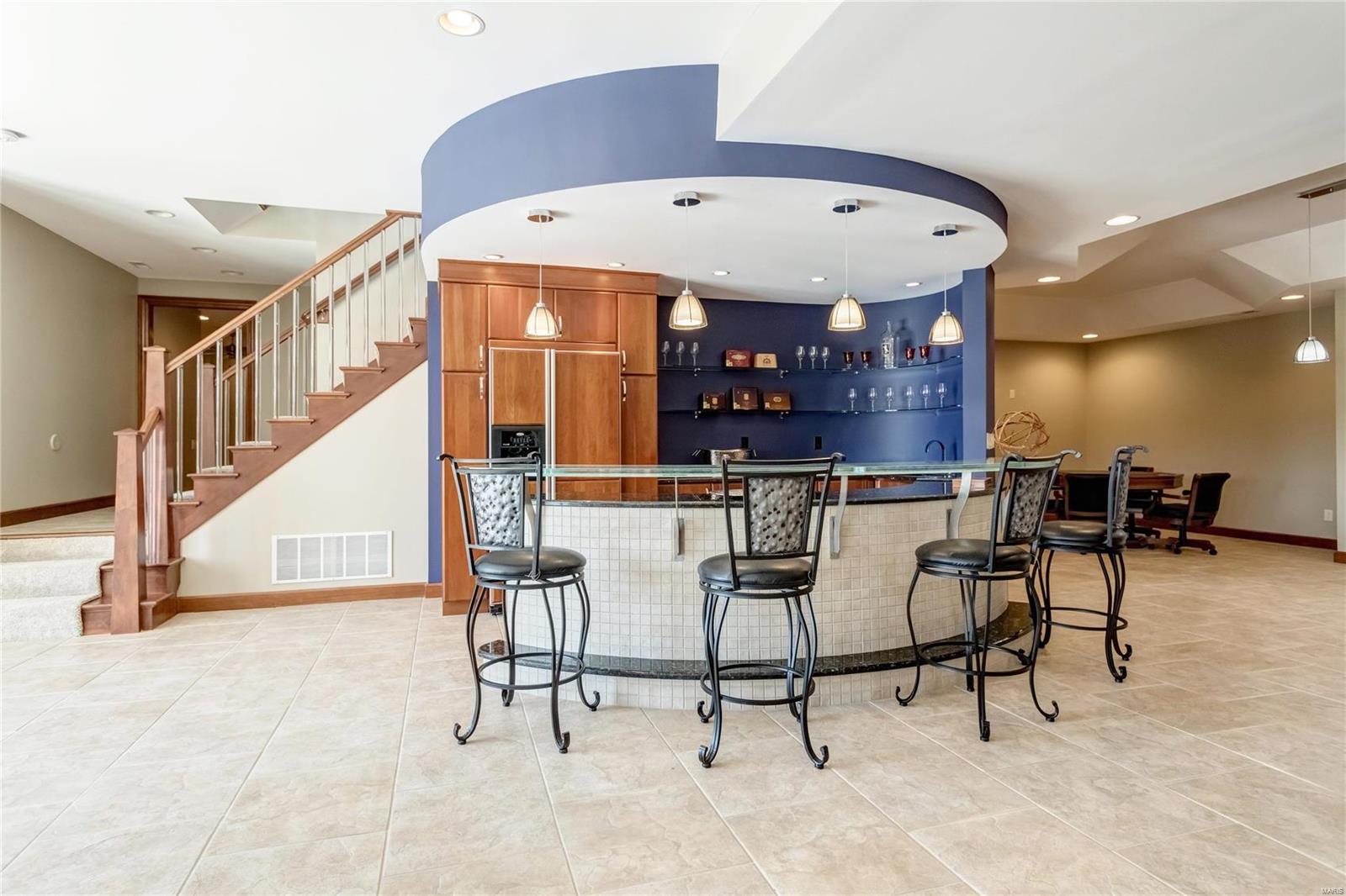 Summit Estate - Residential